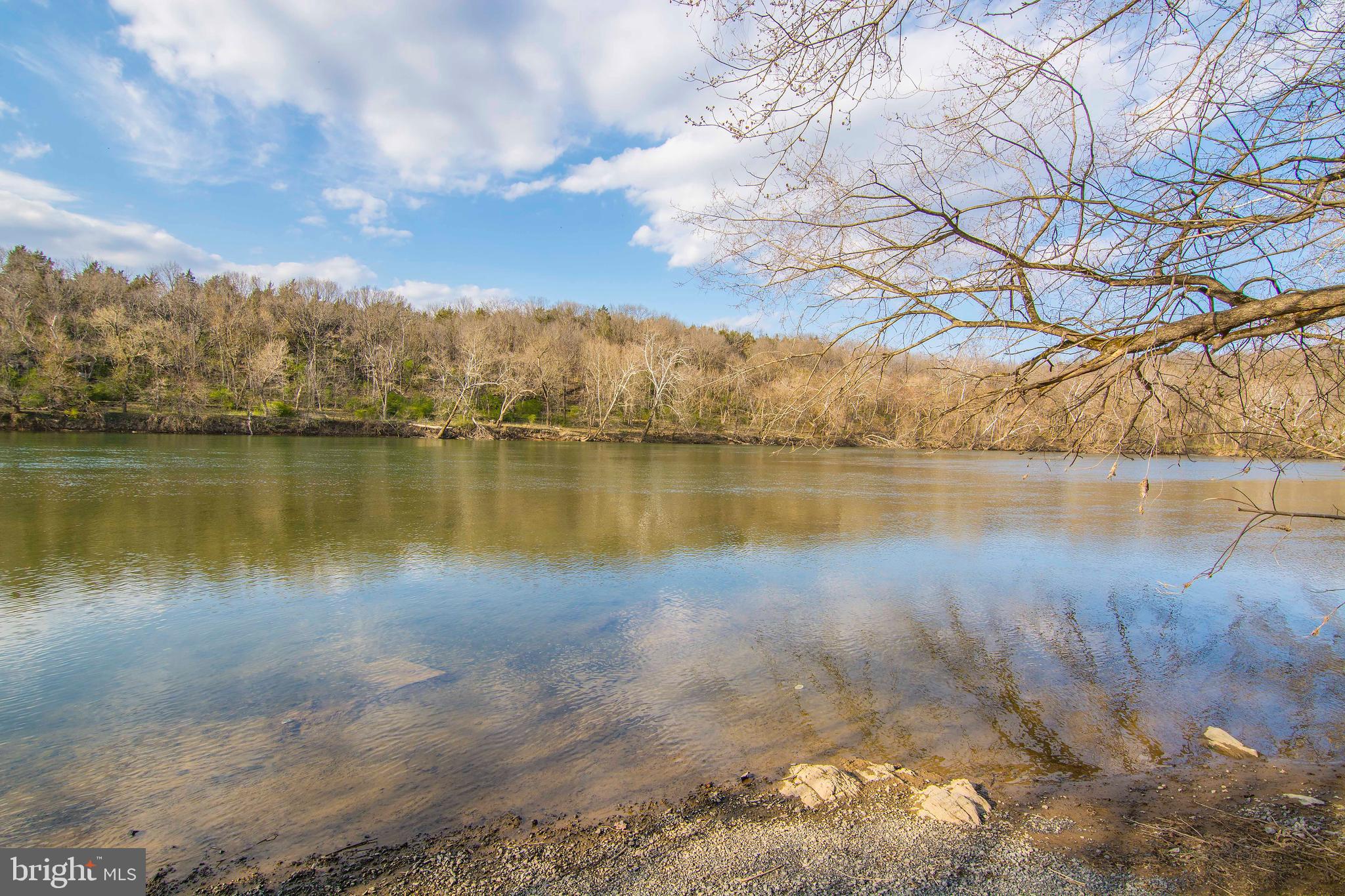 SHENANDOAH  SHORES - Residential