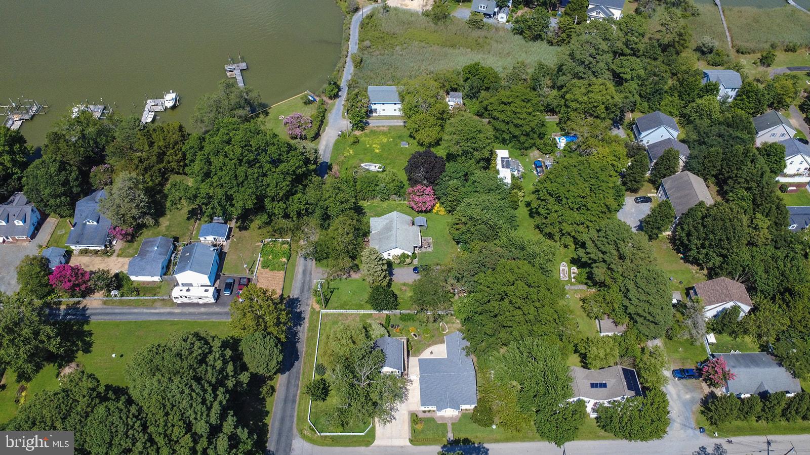 ST. GEORGES BEACH - Residential