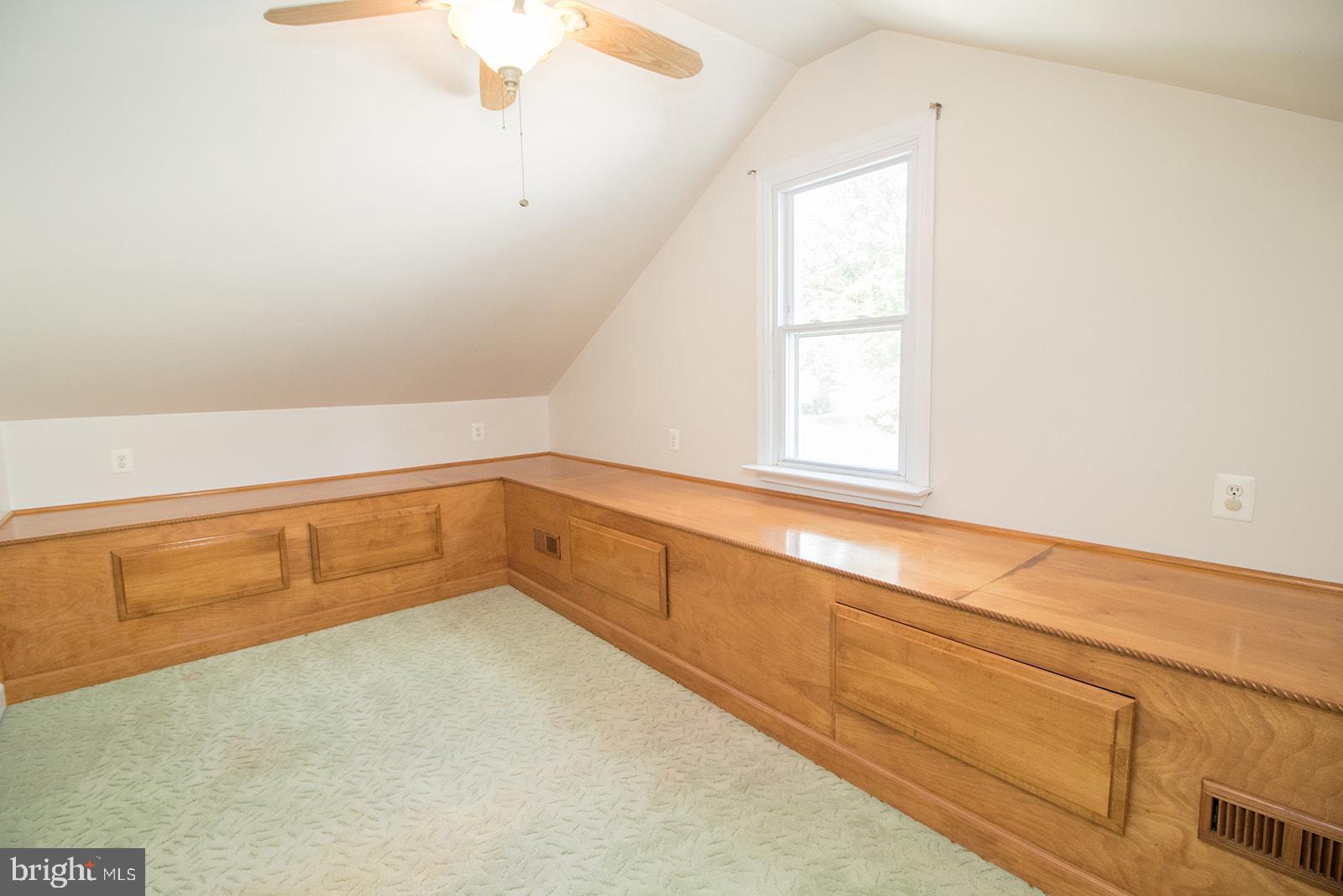 ST. GEORGES BEACH - Residential