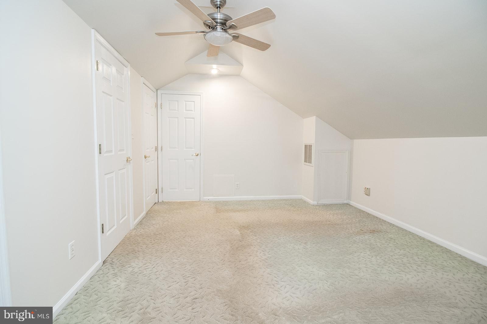 ST. GEORGES BEACH - Residential