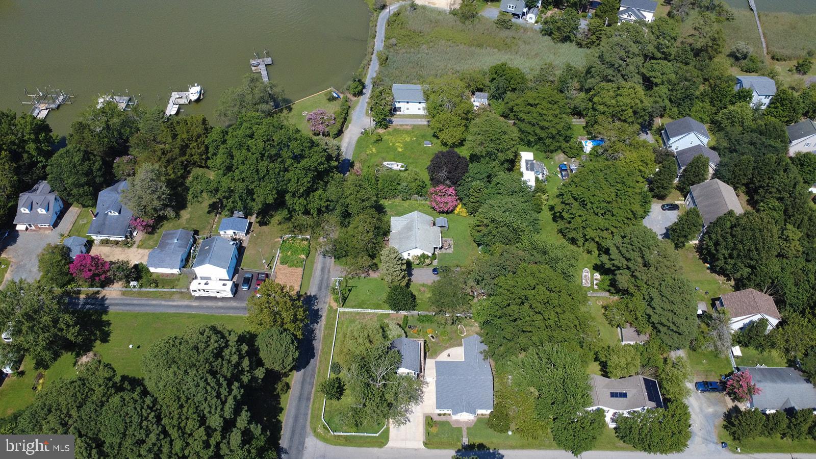 ST. GEORGES BEACH - Residential