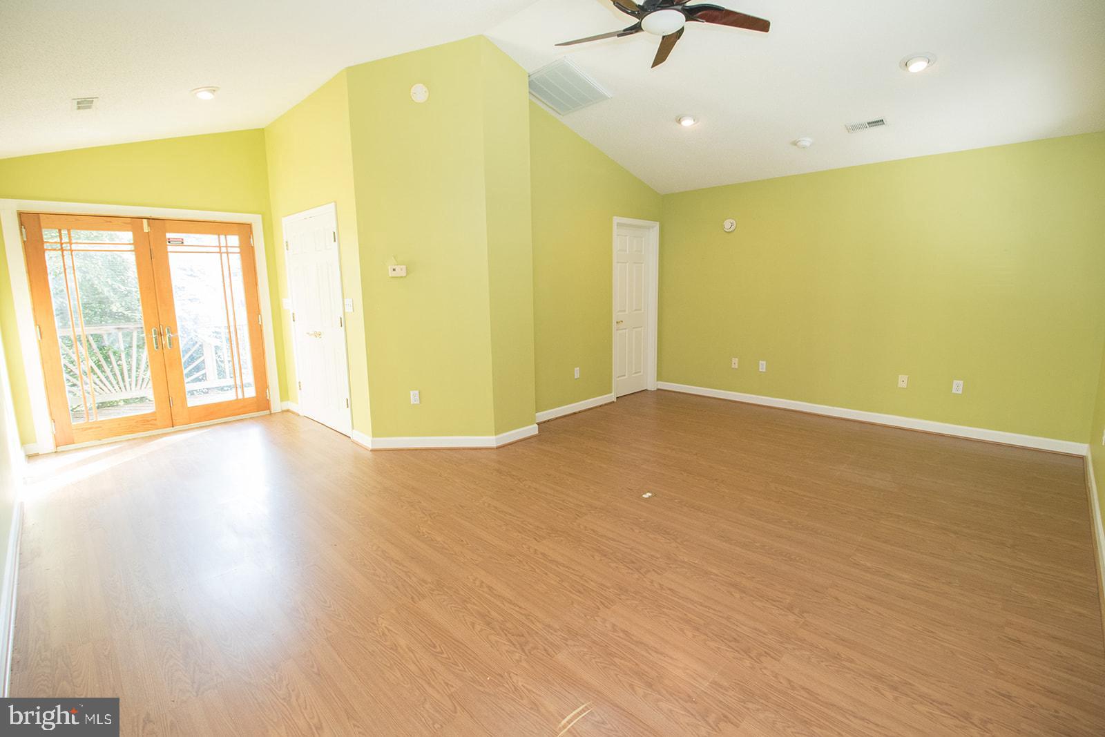 ST. GEORGES BEACH - Residential