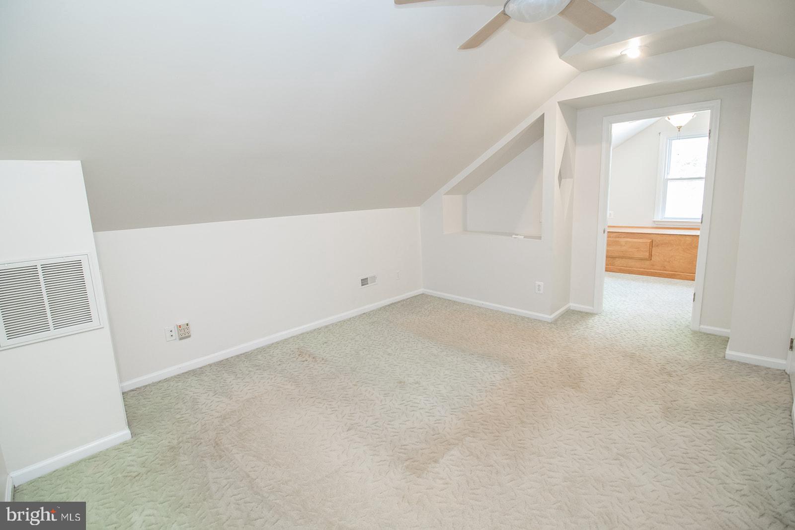 ST. GEORGES BEACH - Residential