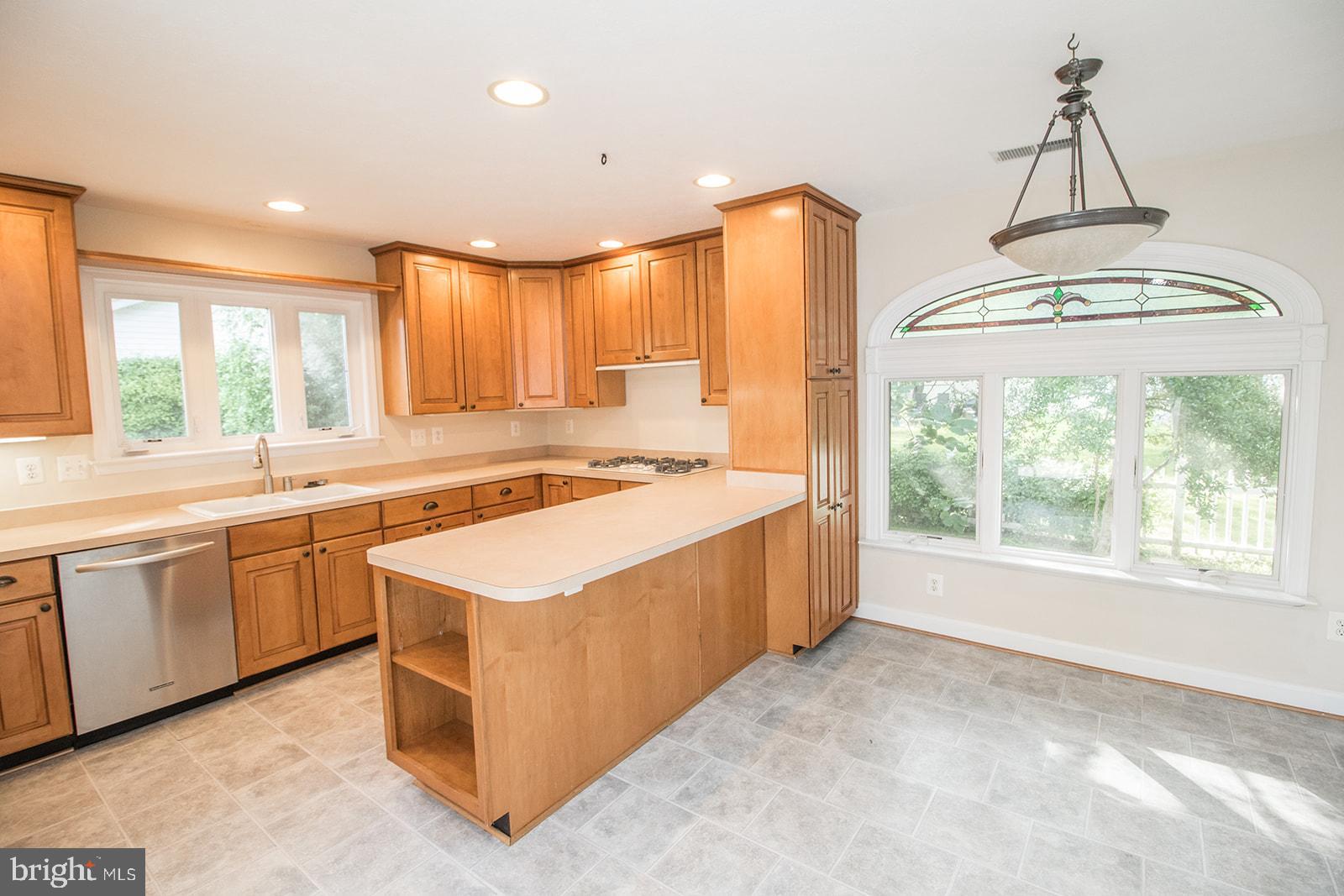 ST. GEORGES BEACH - Residential