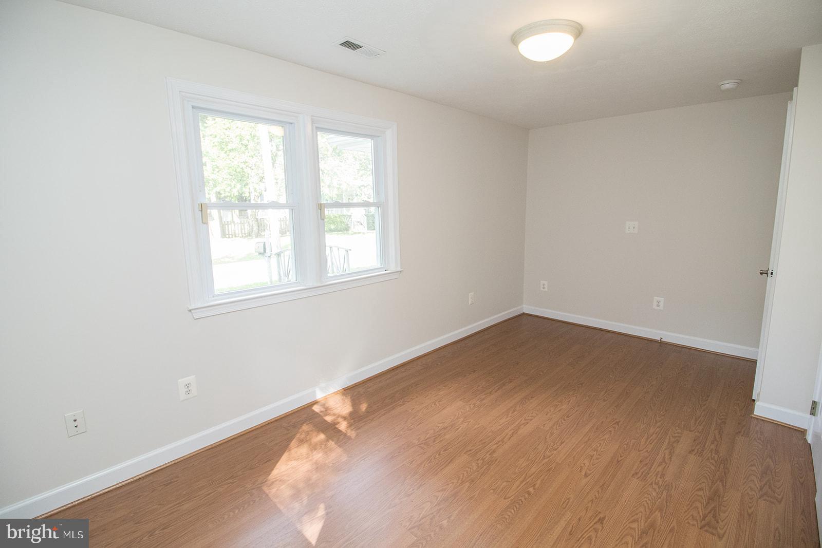 ST. GEORGES BEACH - Residential