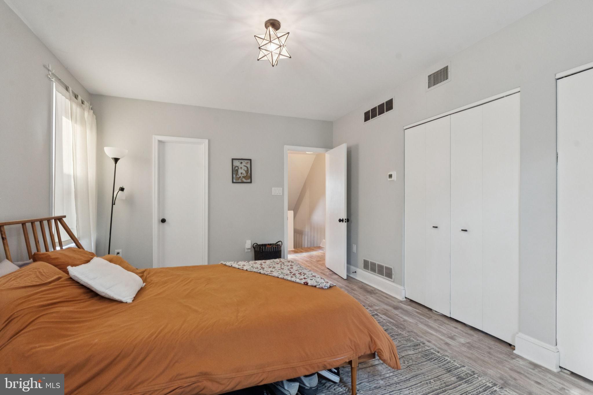 FAIRMOUNT - Residential Lease