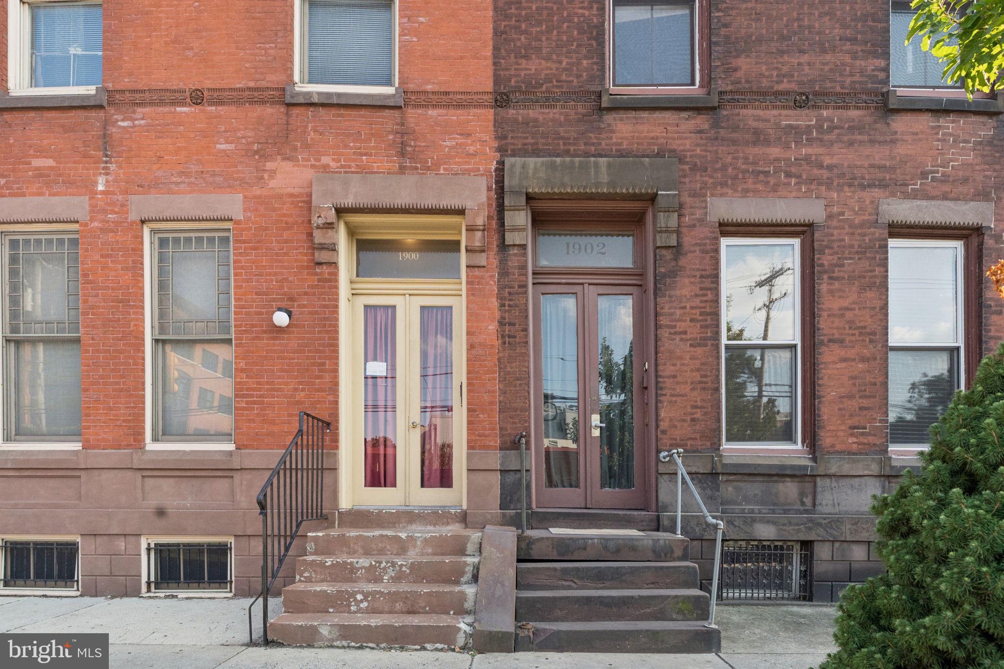 FAIRMOUNT - Residential Lease