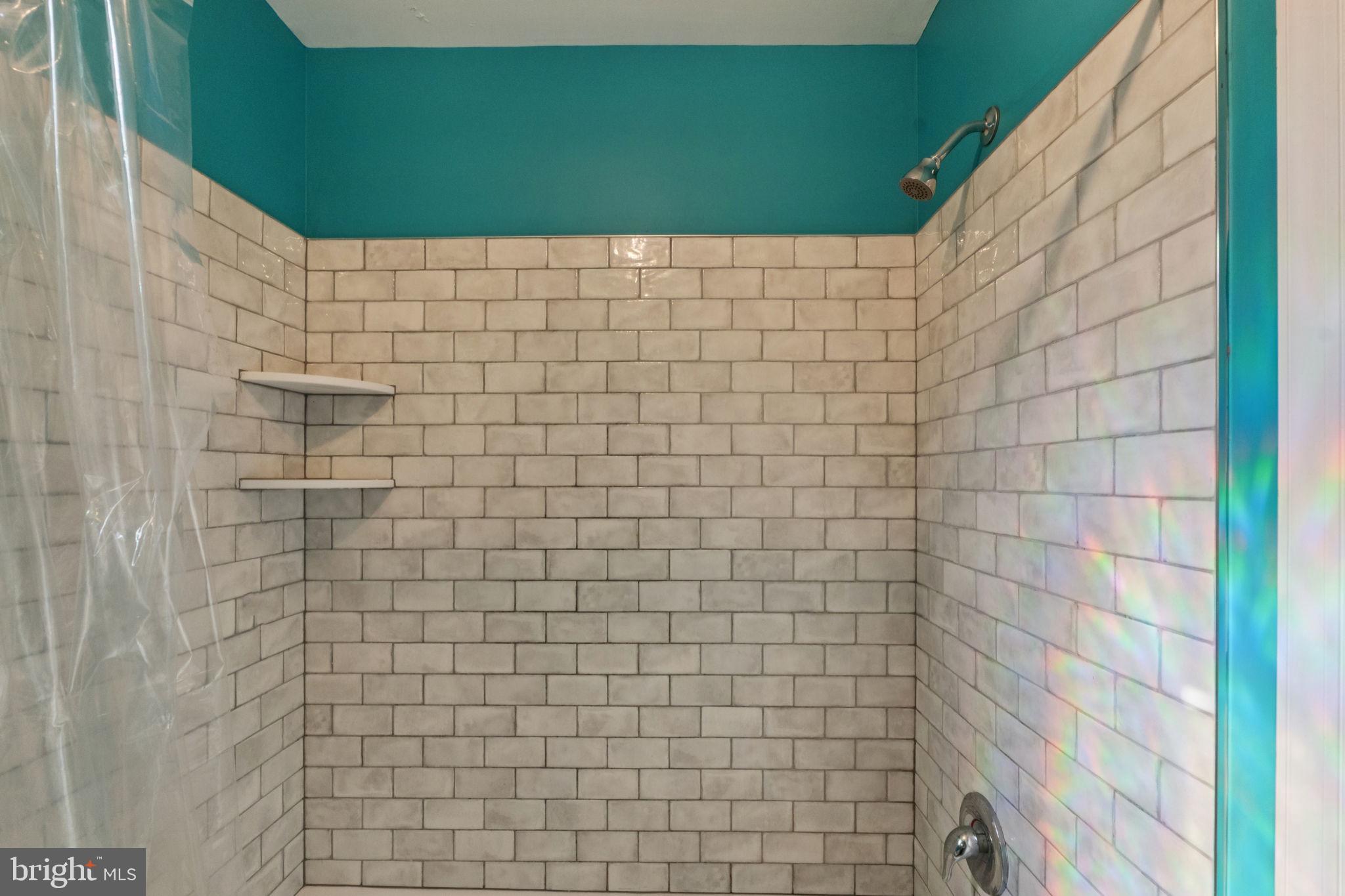 FAIRMOUNT - Residential Lease