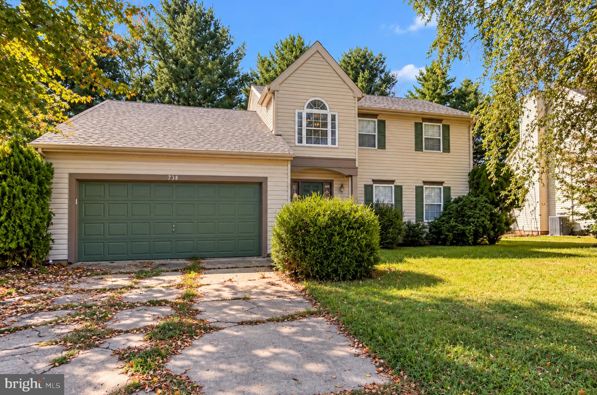 214 NORTHDOWN DRIVE