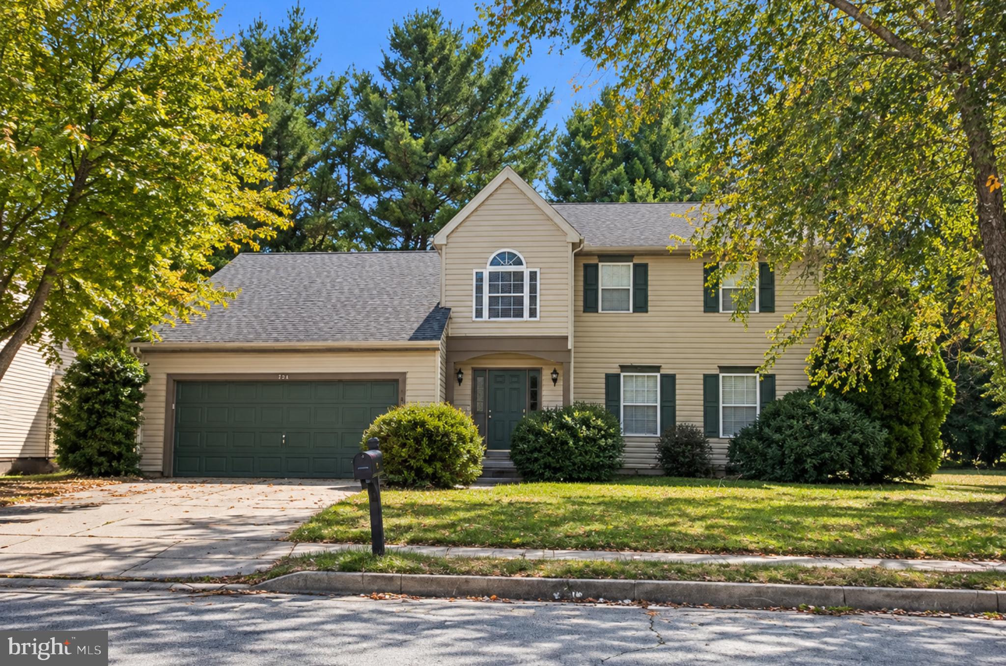 214 NORTHDOWN DRIVE