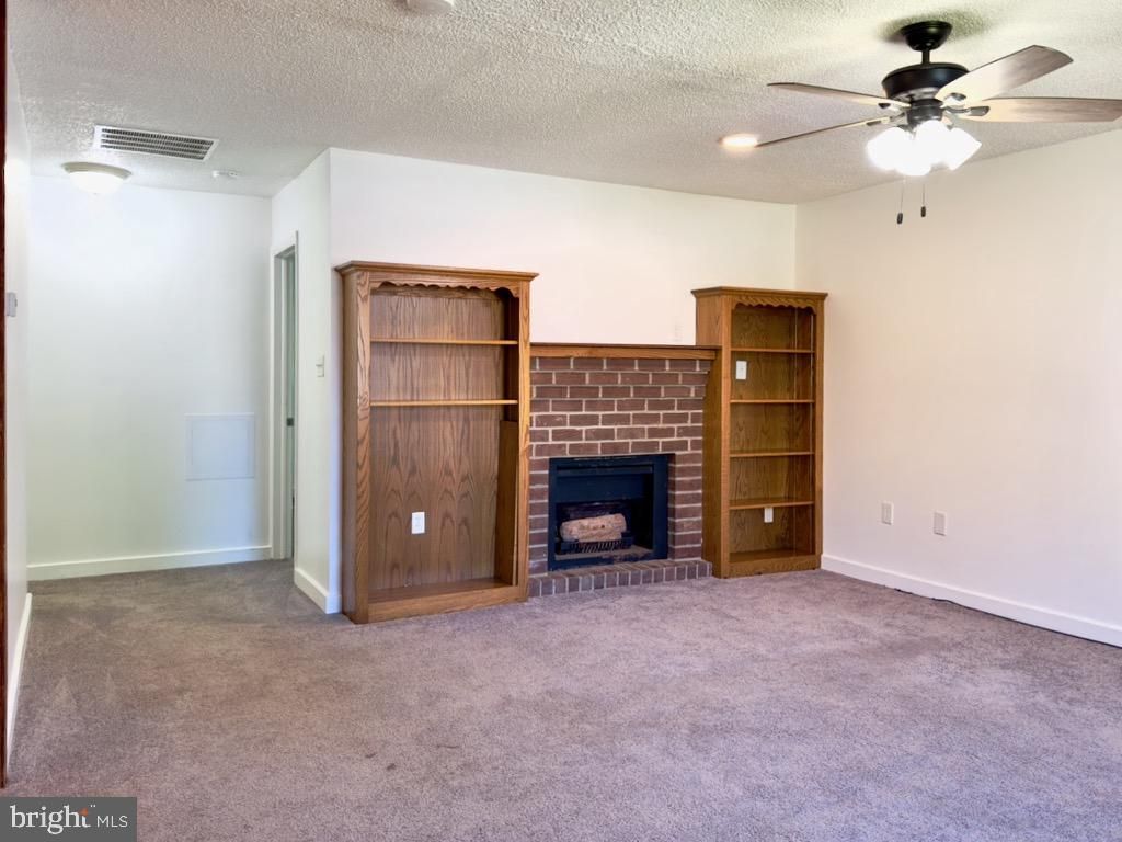 Photo of 329 Greenland Drive, Lancaster, PA 17602 (MLS # PALA2055972)