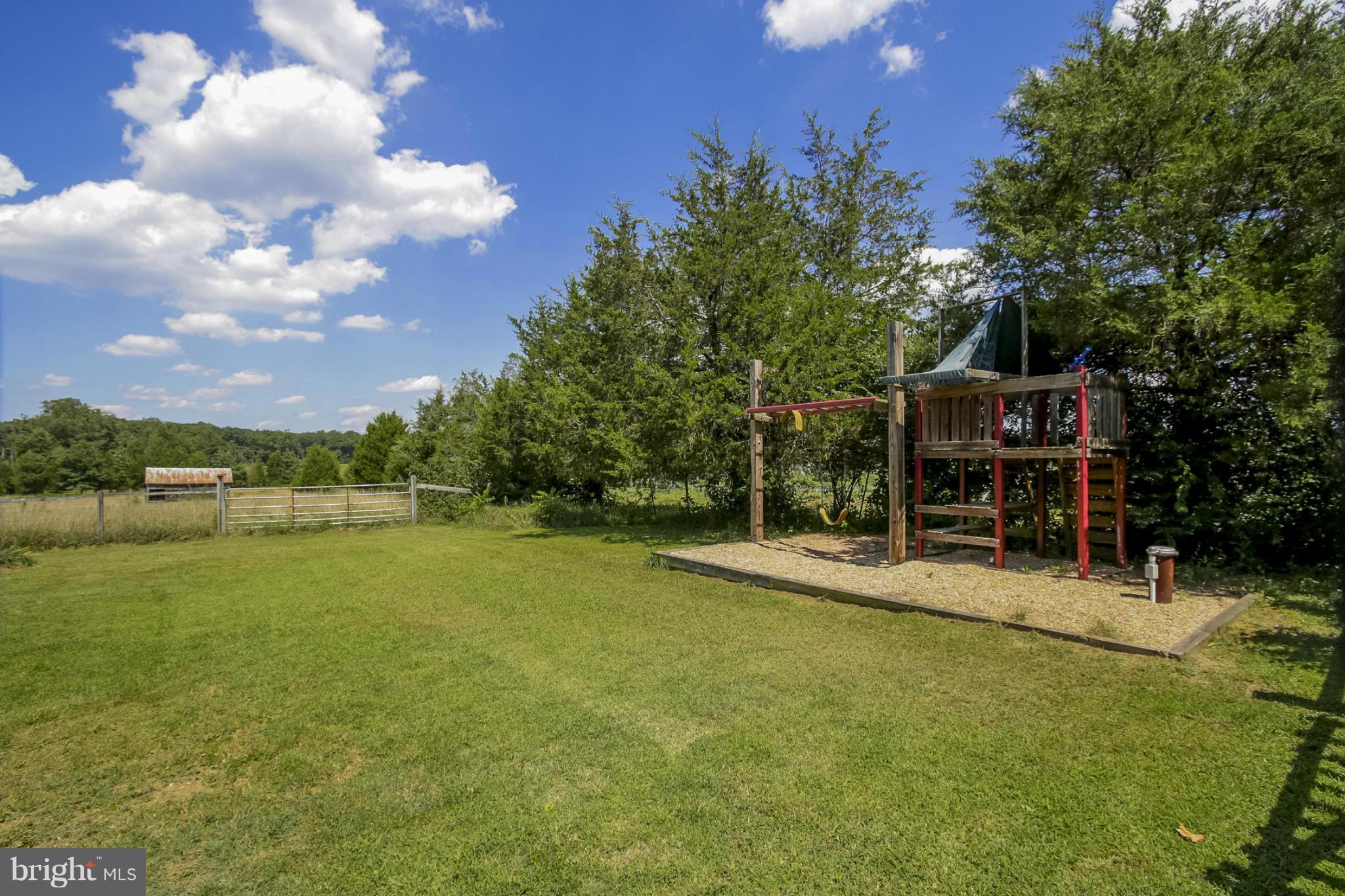 MOUNTAIN VIEW - Residential Lease