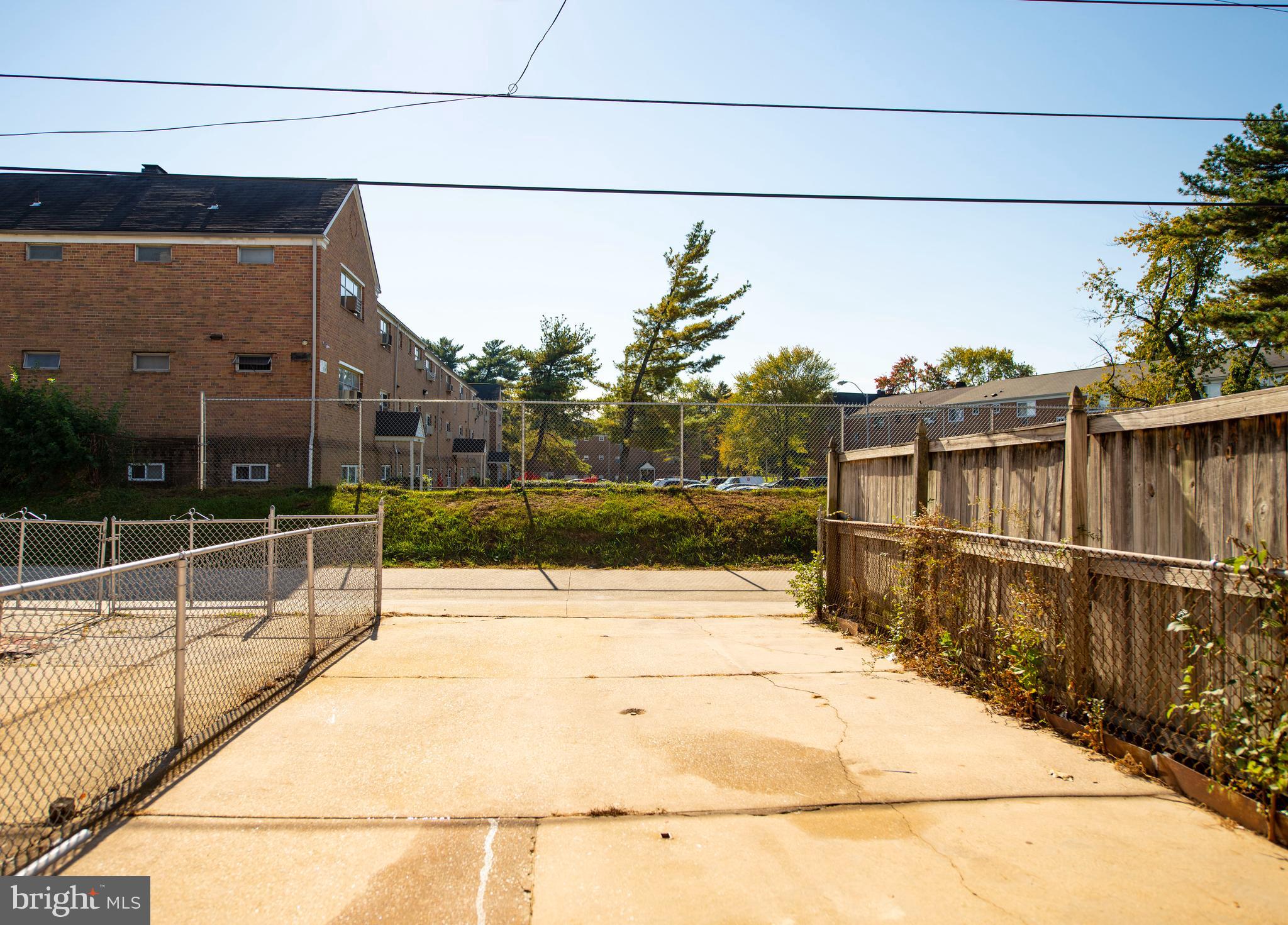 PARKSIDE - Residential