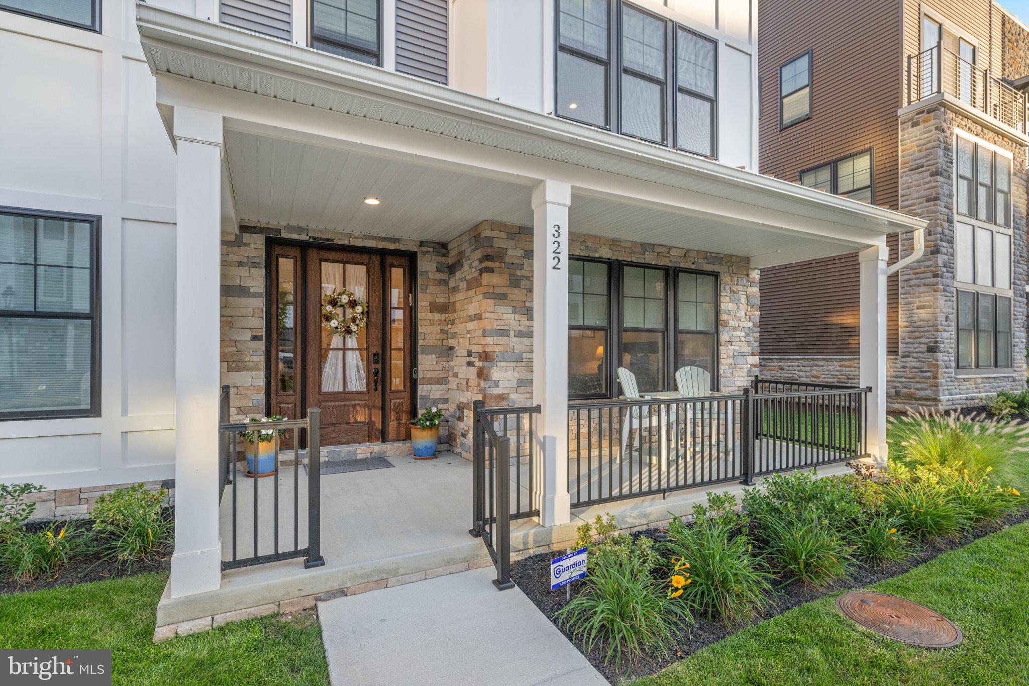 322 W SQUIRE DRIVE