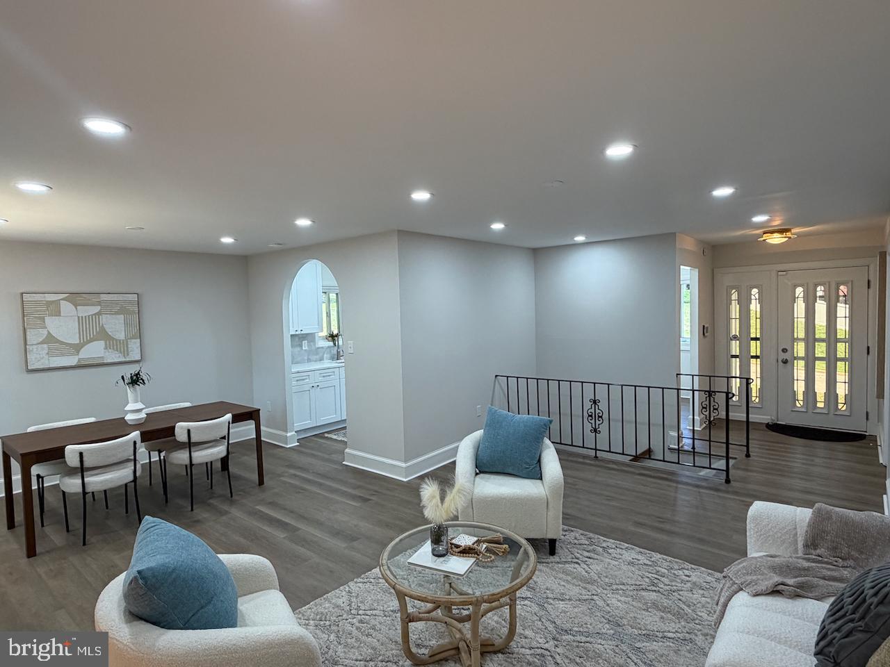 6505 ACORN COURT