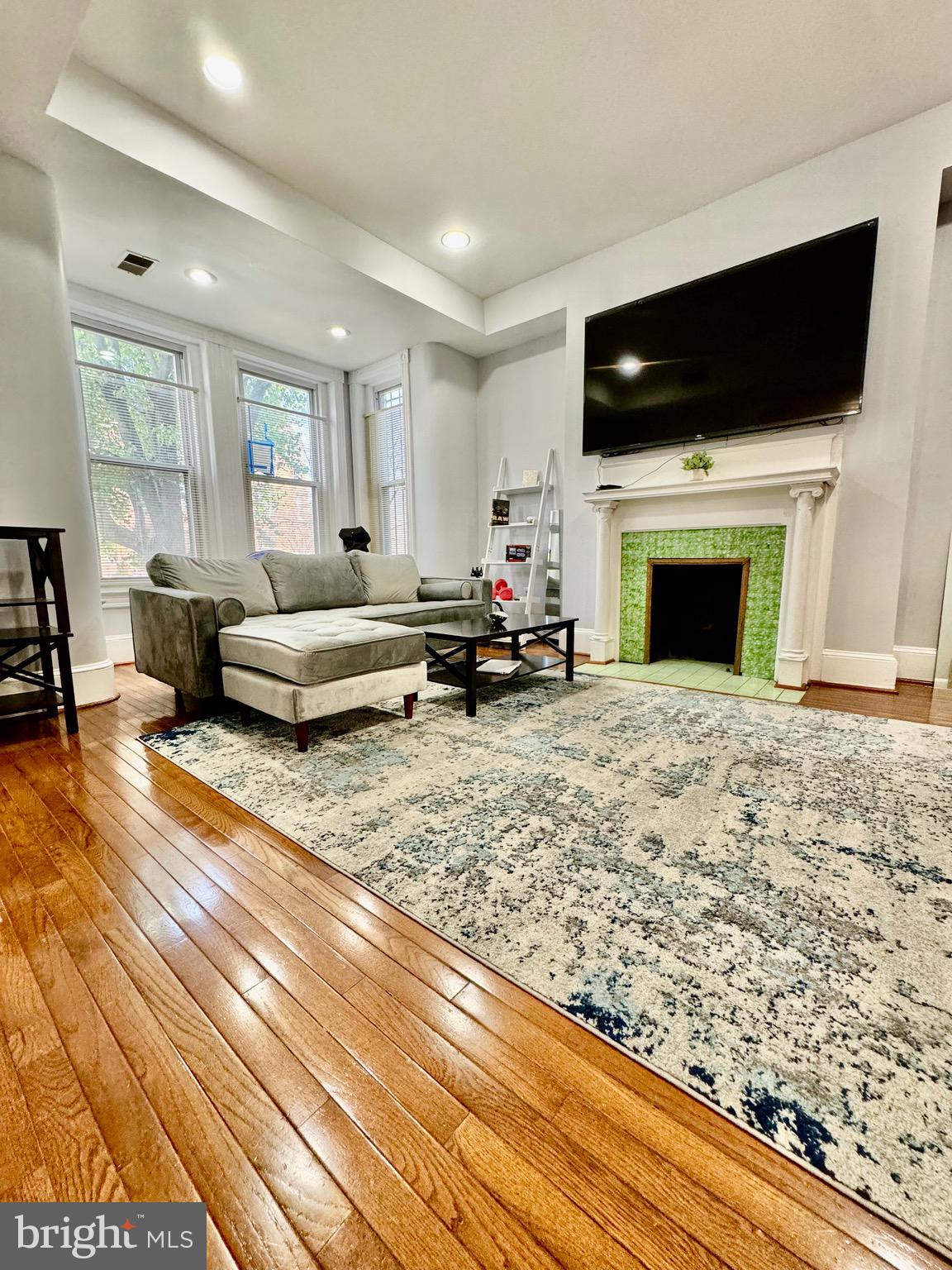 2206 1ST STREET NW A