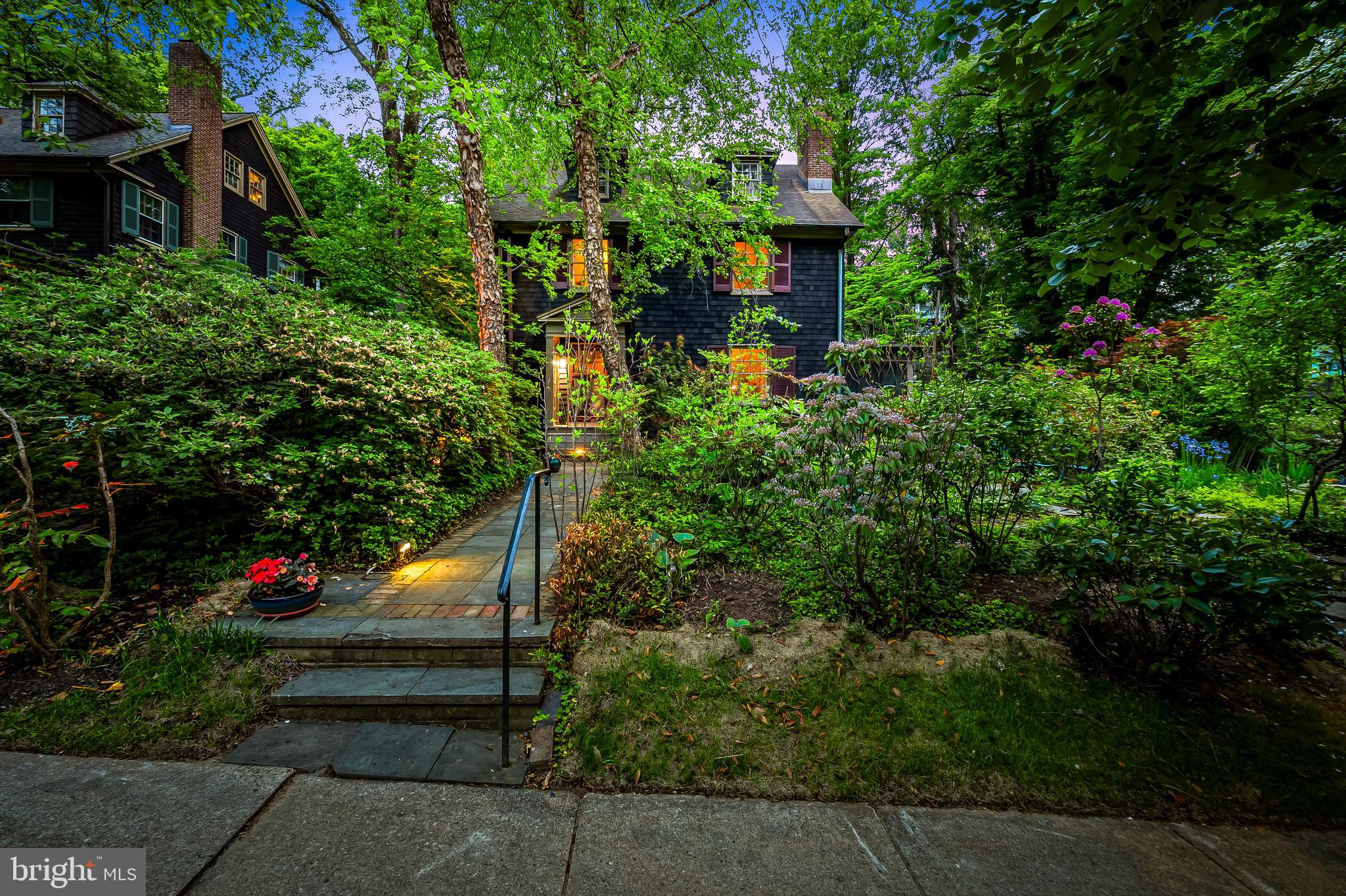 111 DEEPDENE ROAD