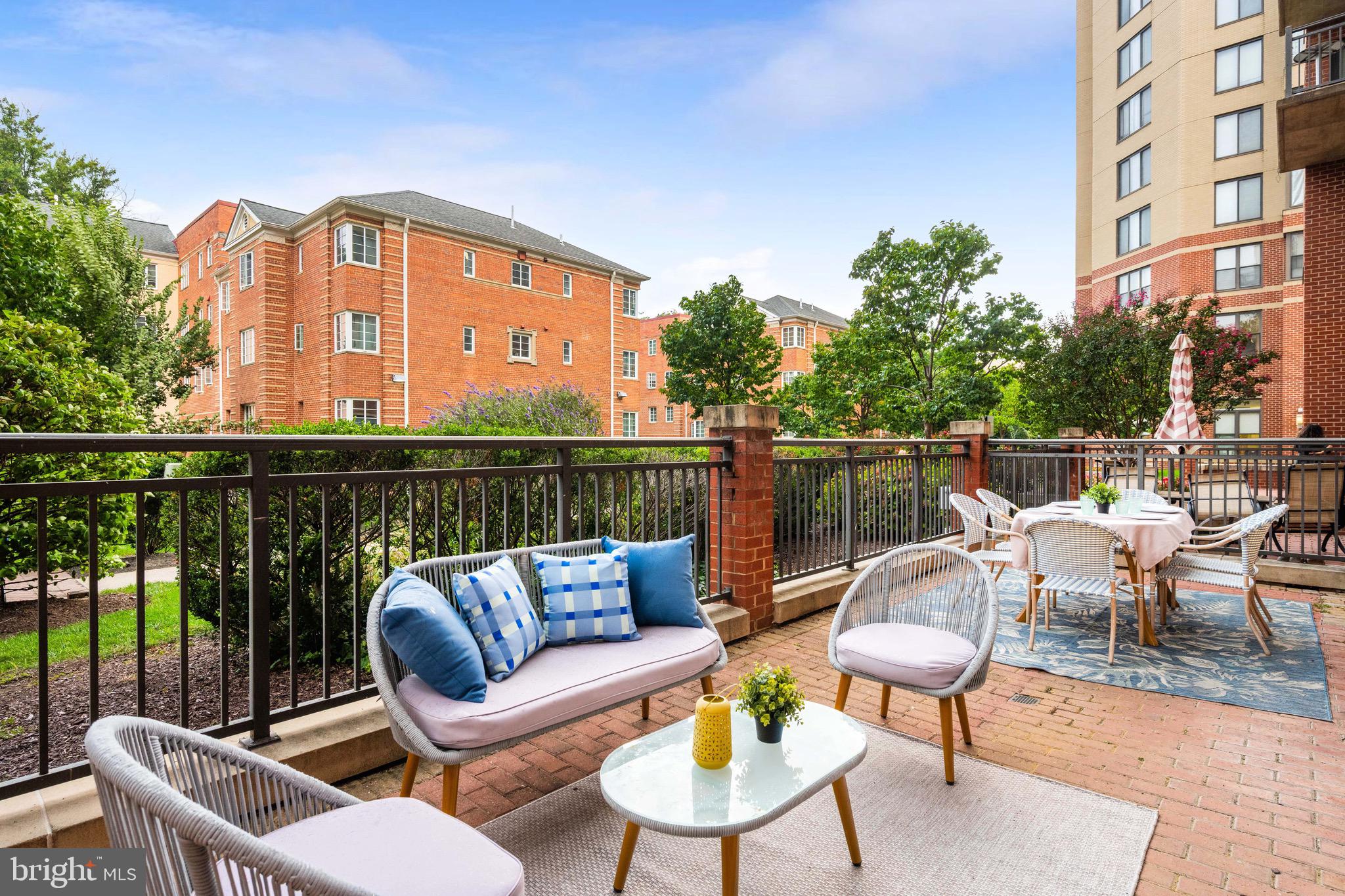 THE PARK AT COURTHOUSE - Residential