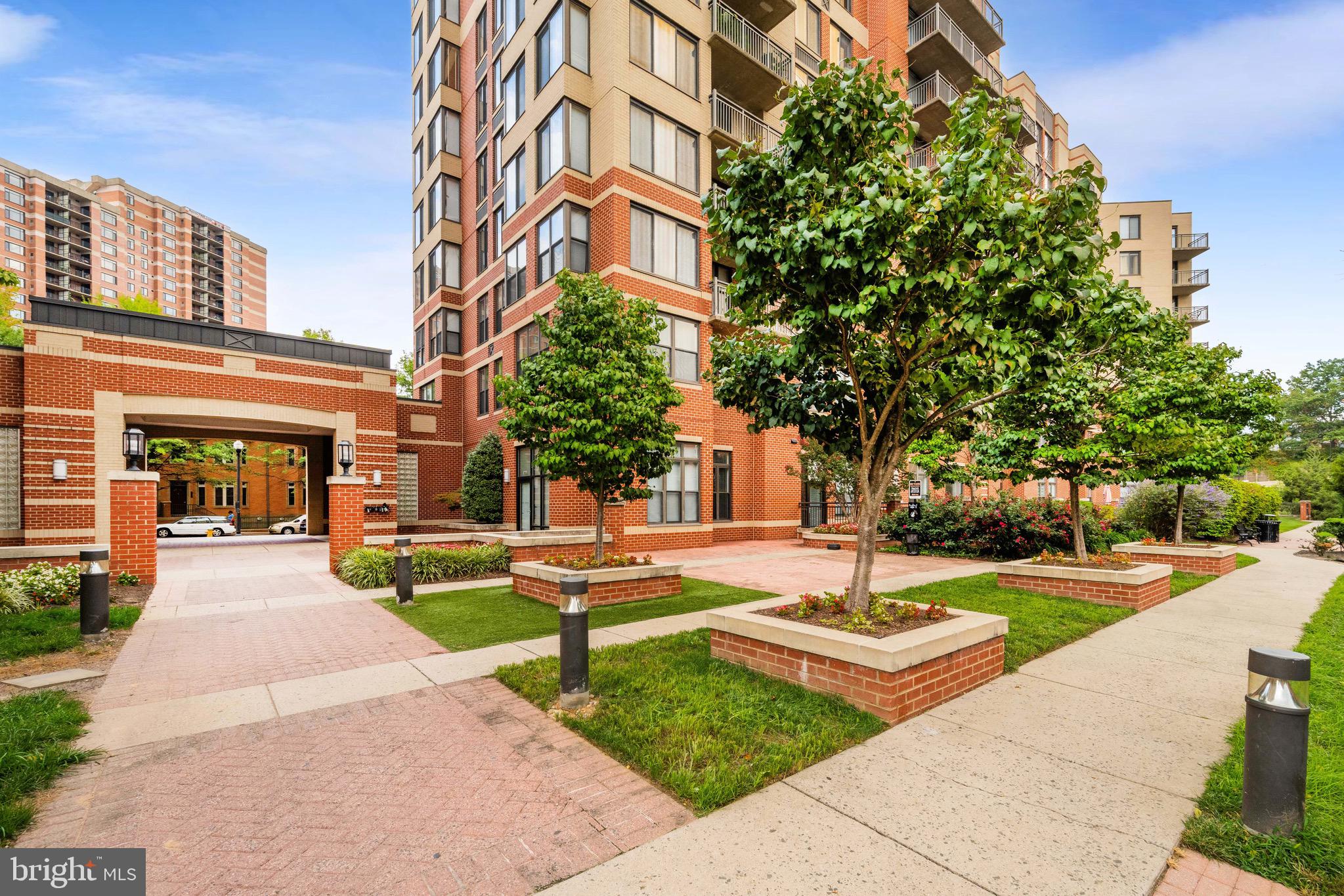 THE PARK AT COURTHOUSE - Residential