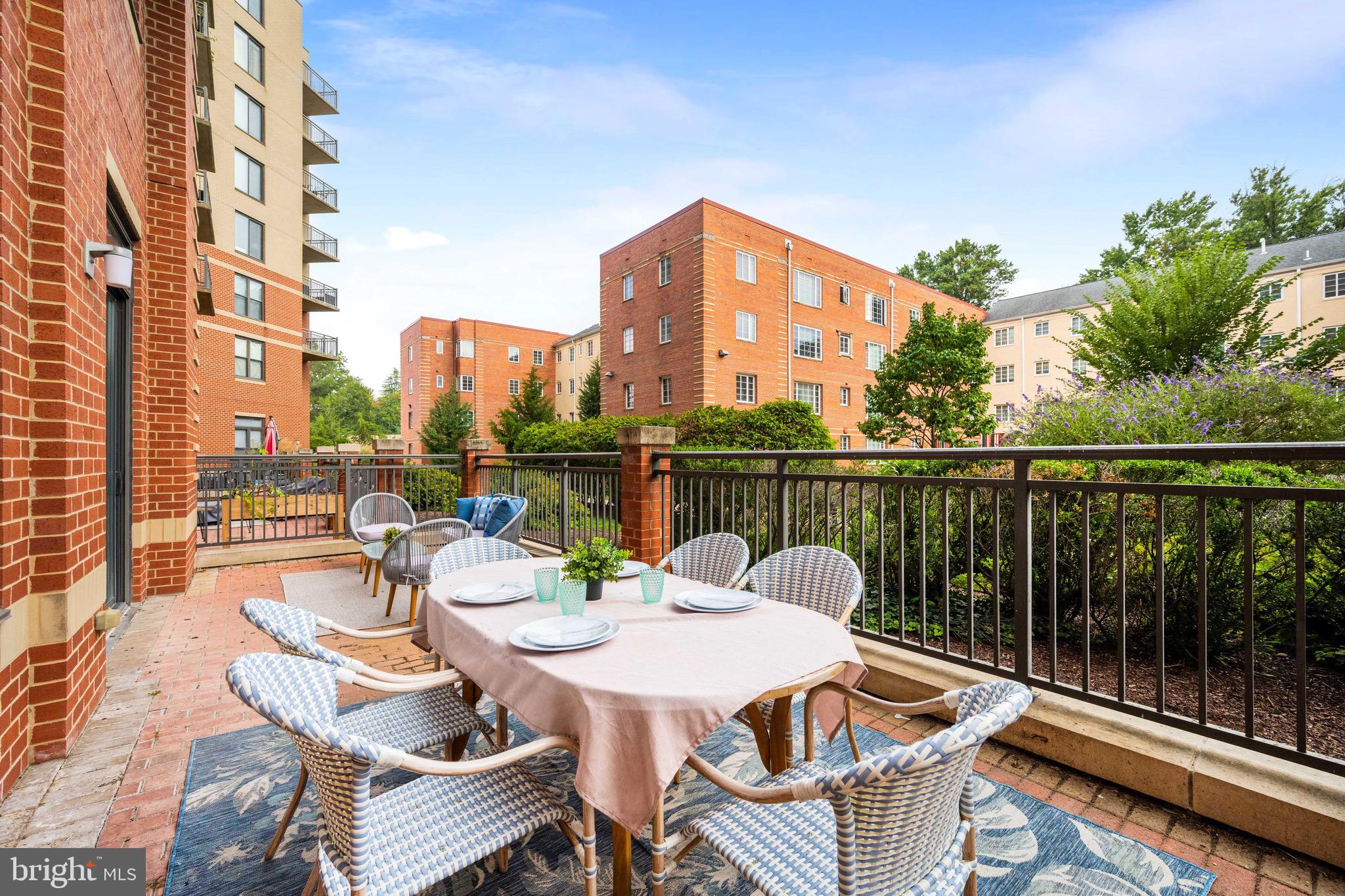 THE PARK AT COURTHOUSE - Residential