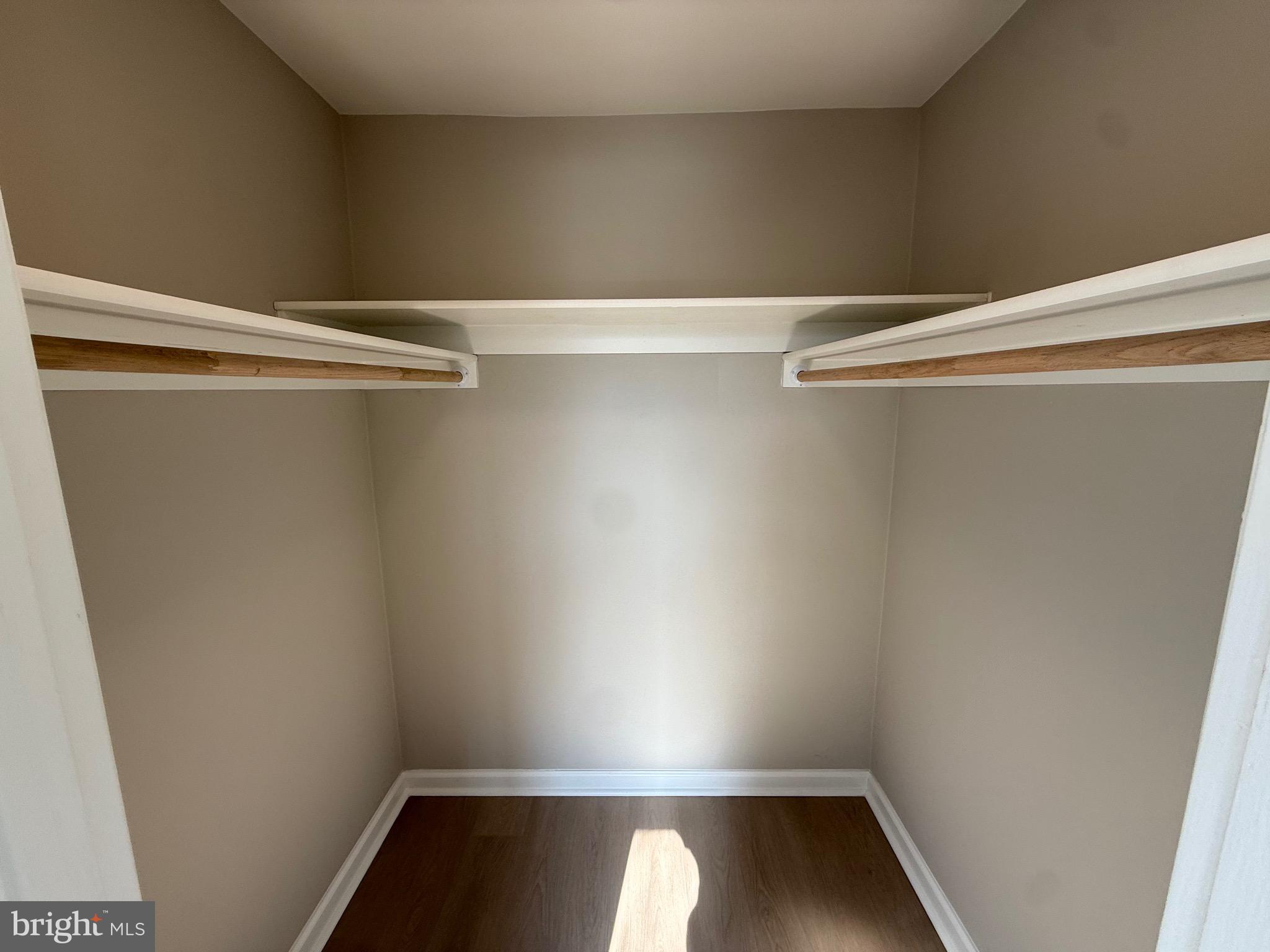 HUNTLEY SQUARE CONDOMINIUMS - Residential