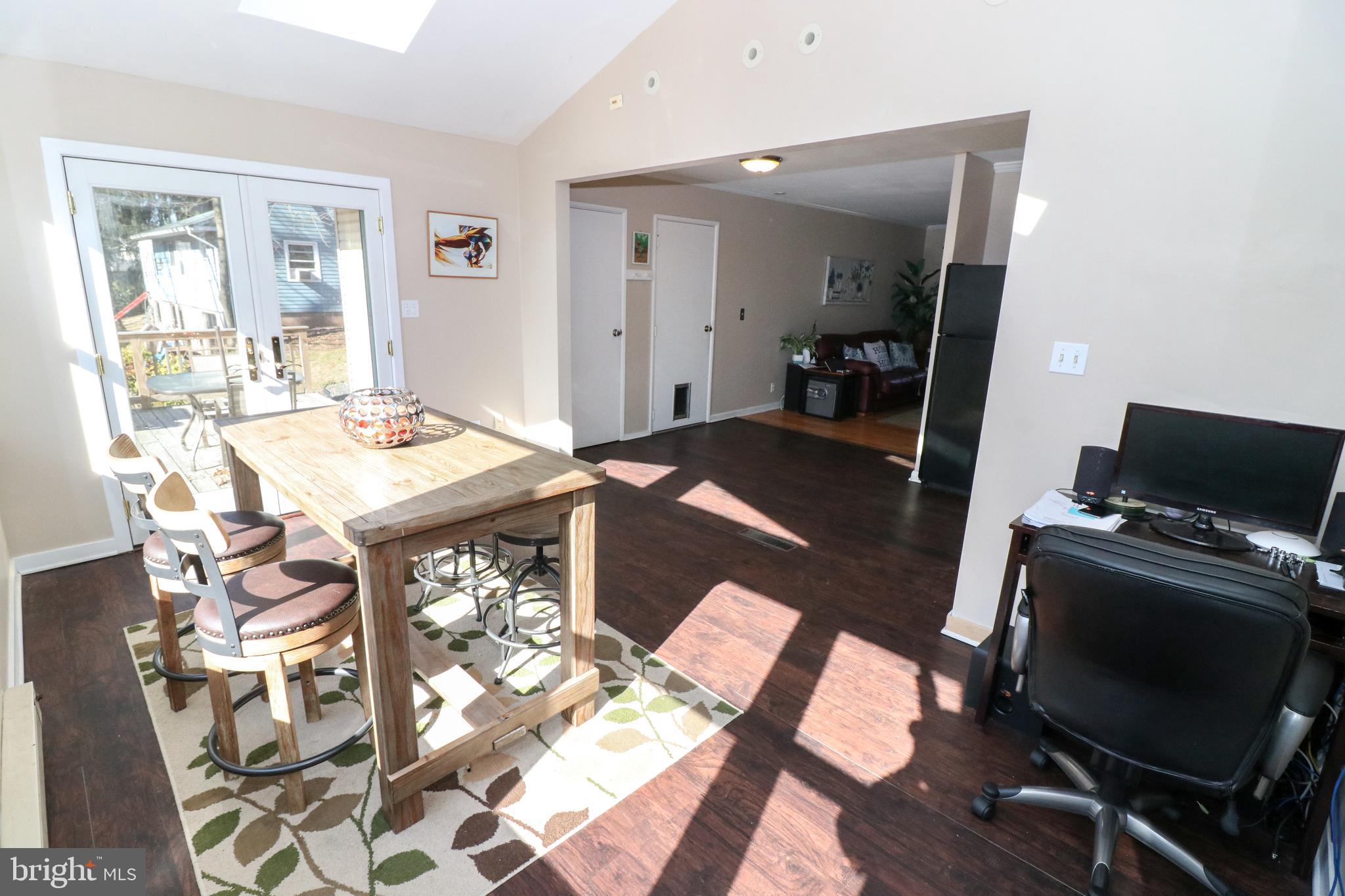 HILLSIDE VIL - Residential