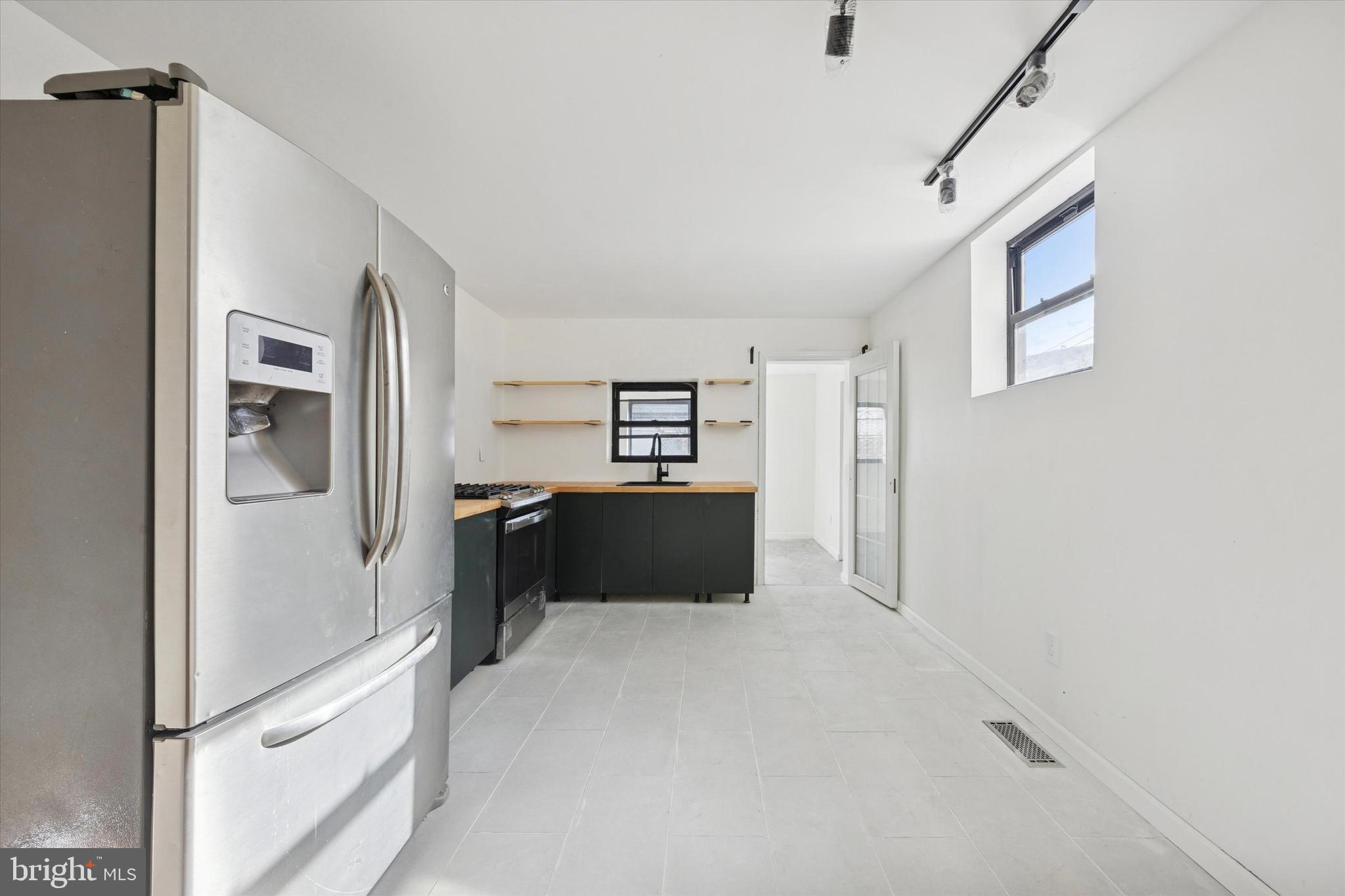 GRAYS FERRY - Residential