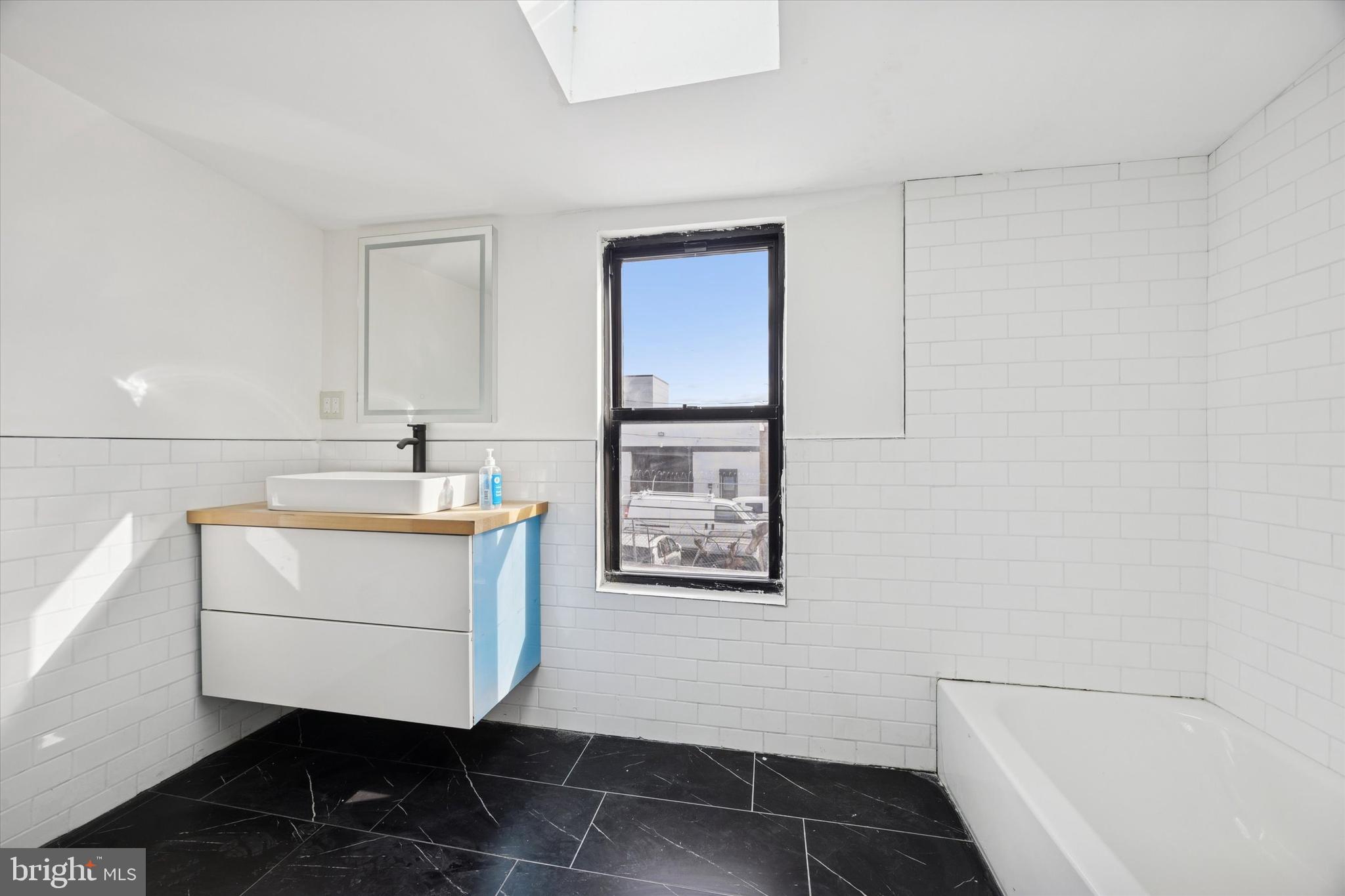 GRAYS FERRY - Residential