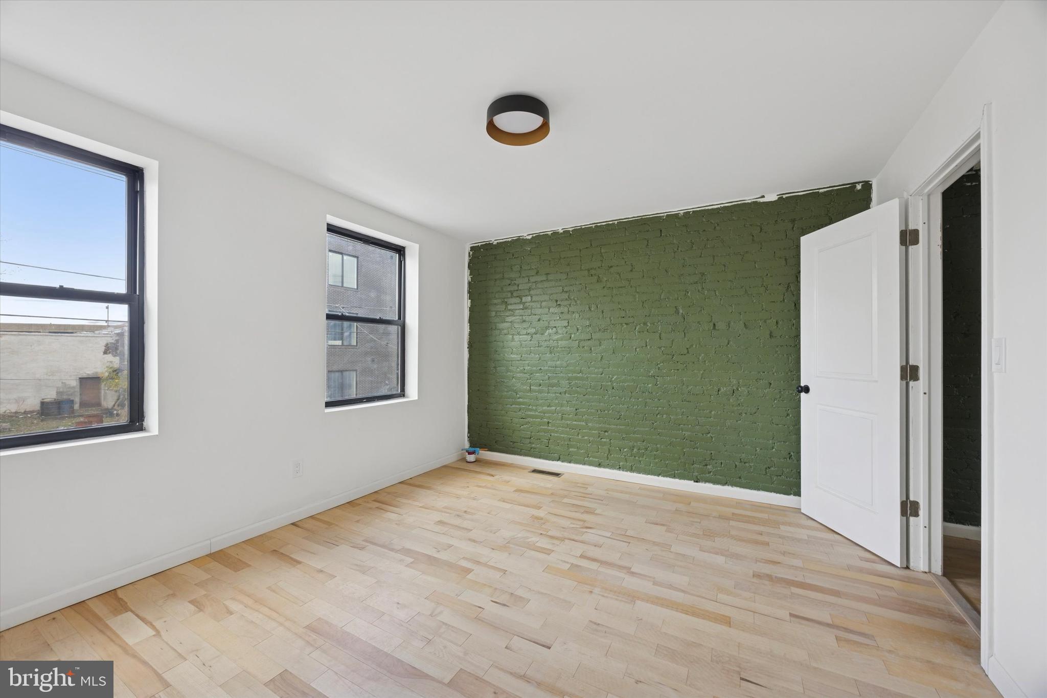 GRAYS FERRY - Residential