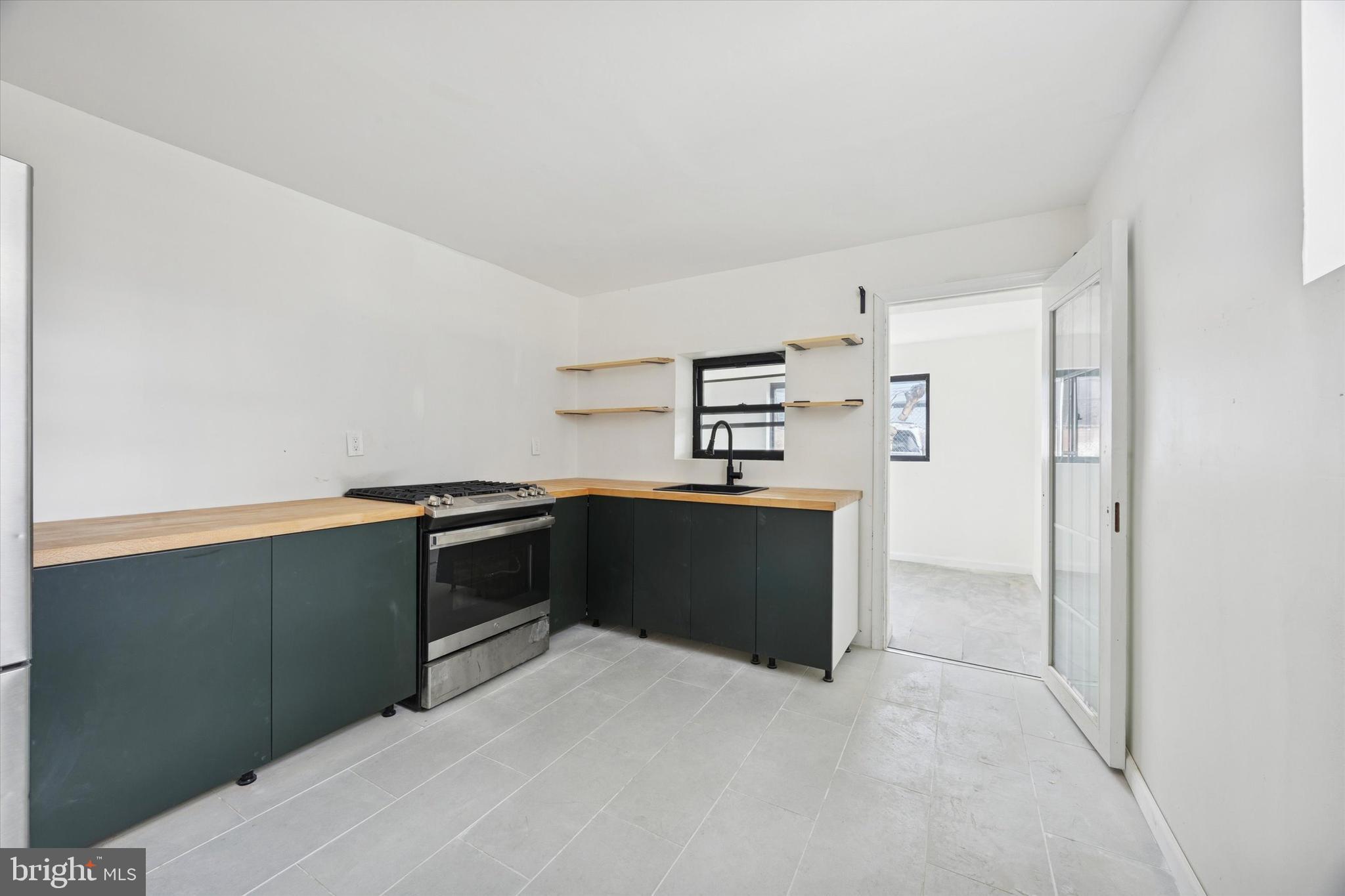 GRAYS FERRY - Residential