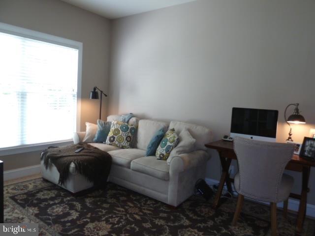 REGENTS GLEN/ROYAL OAKS - Residential