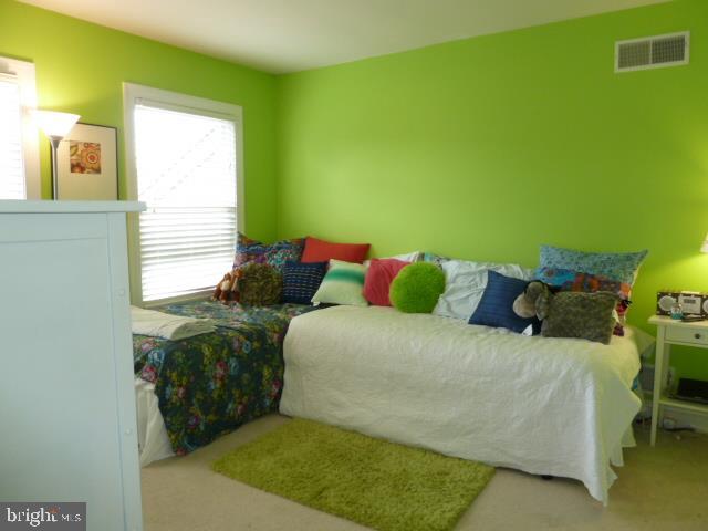 REGENTS GLEN/ROYAL OAKS - Residential