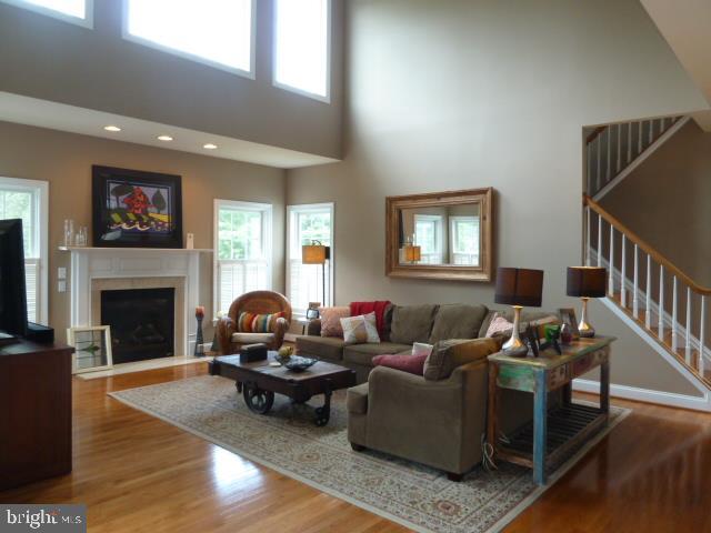 REGENTS GLEN/ROYAL OAKS - Residential