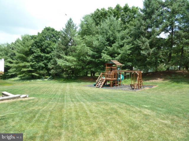 REGENTS GLEN/ROYAL OAKS - Residential