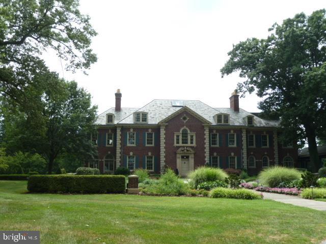 REGENTS GLEN/ROYAL OAKS - Residential