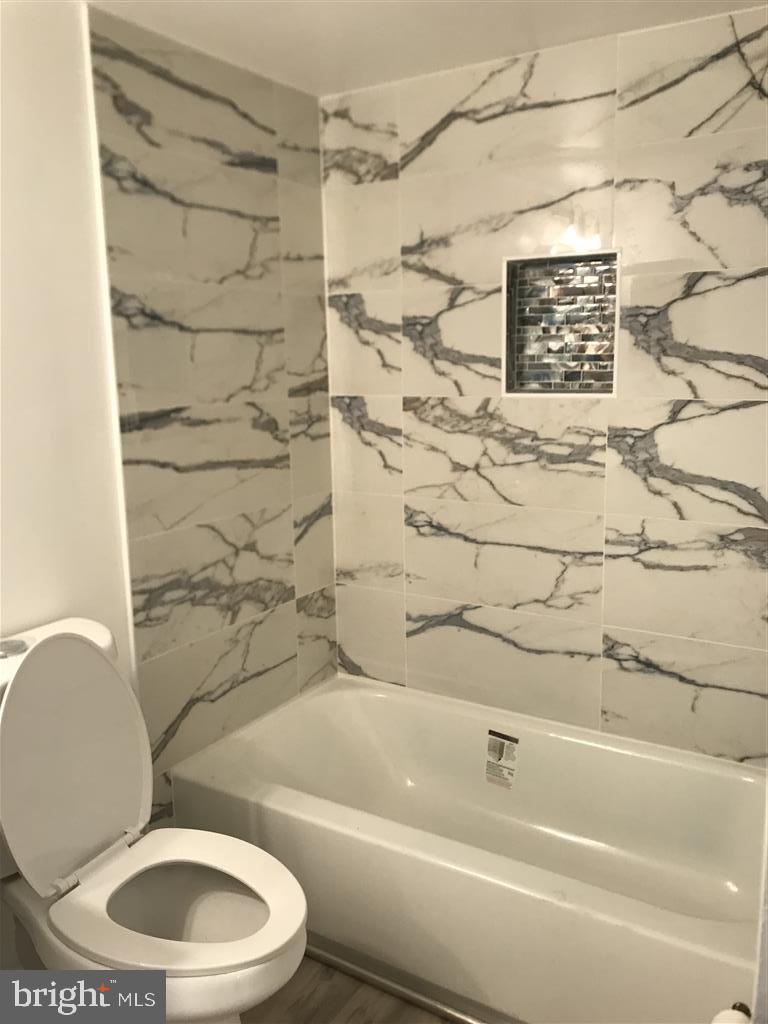 POTOMAC OAKS - Residential