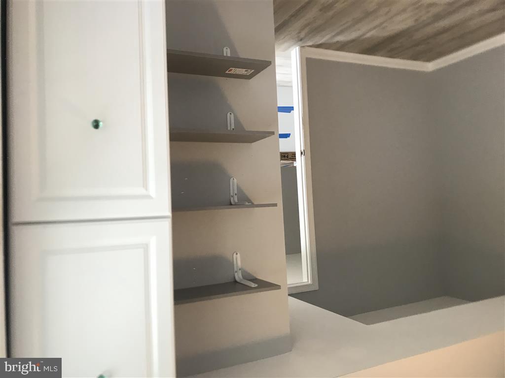 POTOMAC OAKS - Residential