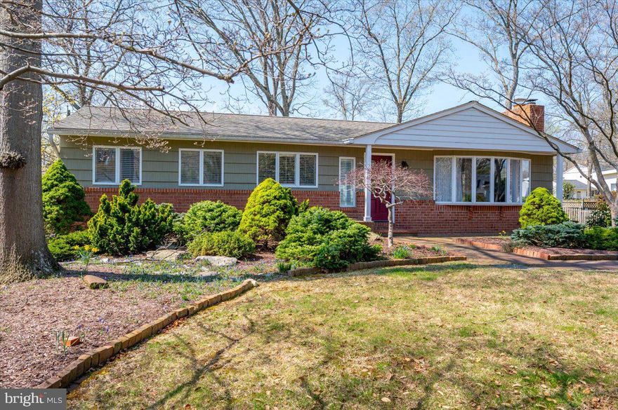 Welcome to 162 Sillery Bay Road! This charming 3-bedroom, 1-bath rancher offers comfortable one-level living with the added bonus of a full basement for extra storage or future finishing potential. The home features beautifully maintained landscaping, creating great curb appeal and a peaceful outdoor setting. Located in a desirable water-privileged community, residents enjoy access to a private beach, playground, and pavilion—perfect for relaxing or entertaining. A wonderful opportunity to own in Pasadena at an attractive value!