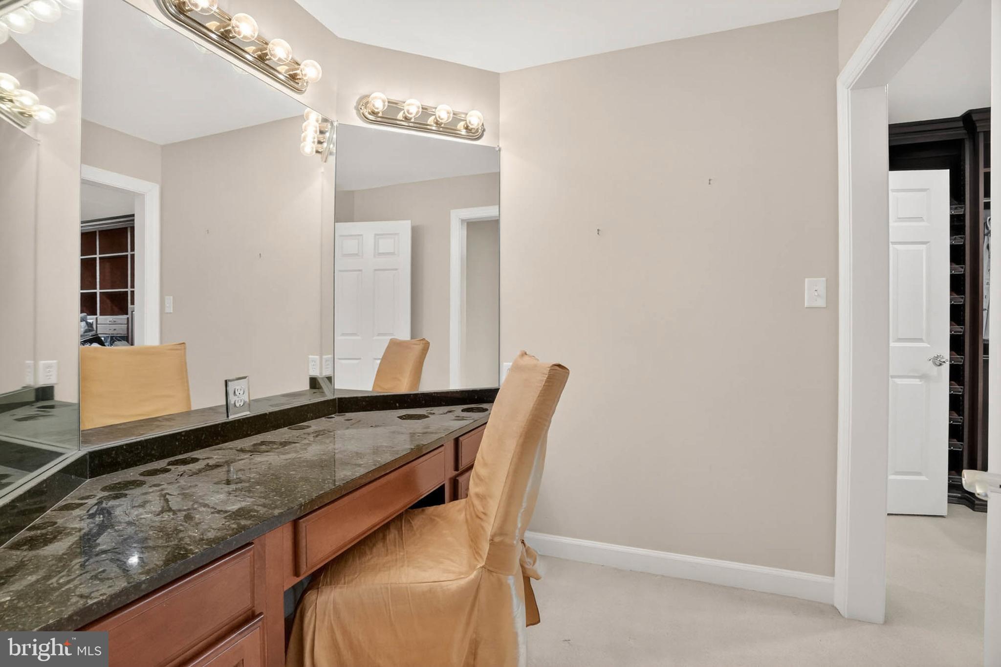 LITTLE CALEDONIA - Residential