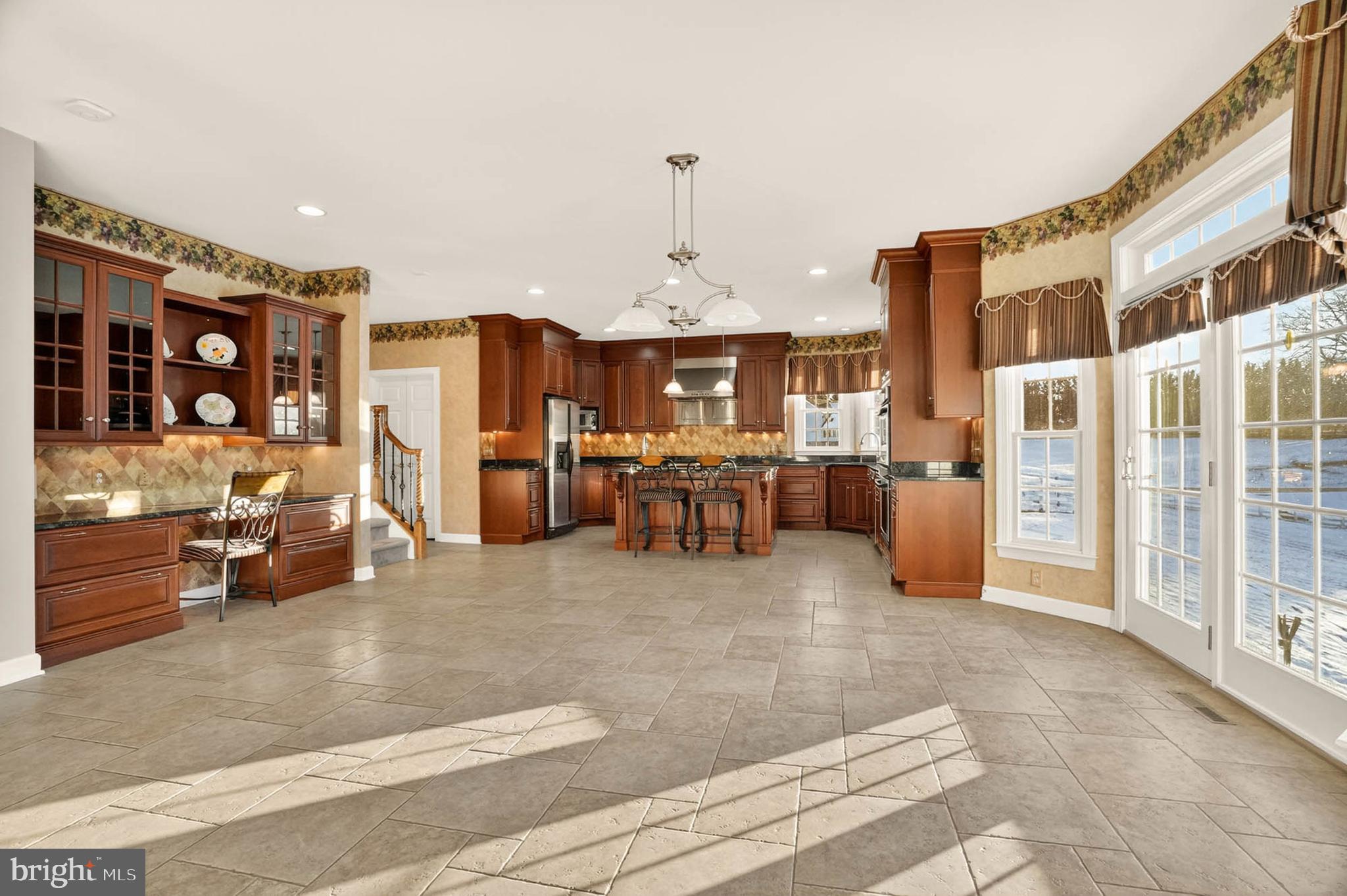 LITTLE CALEDONIA - Residential