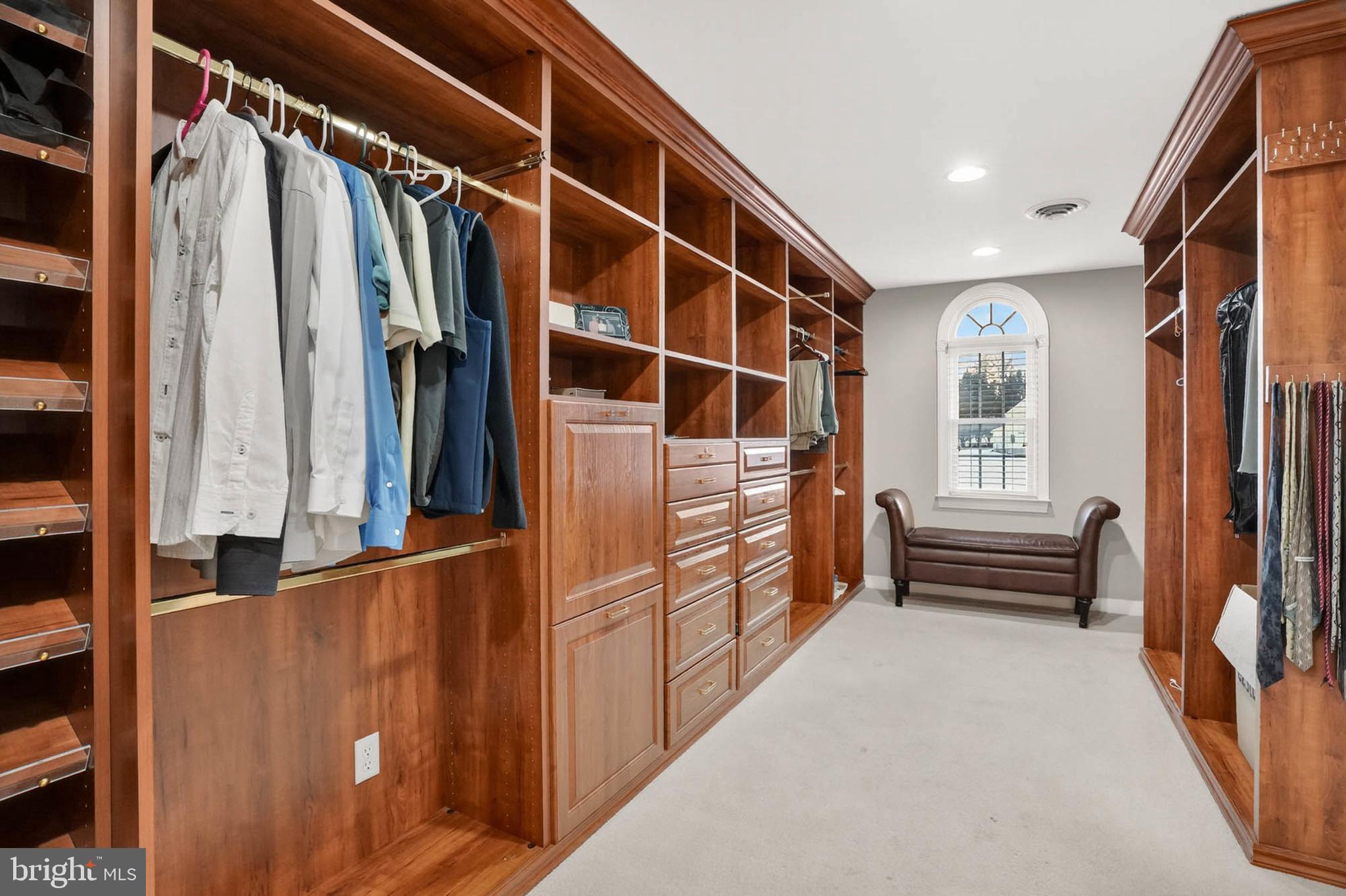 LITTLE CALEDONIA - Residential