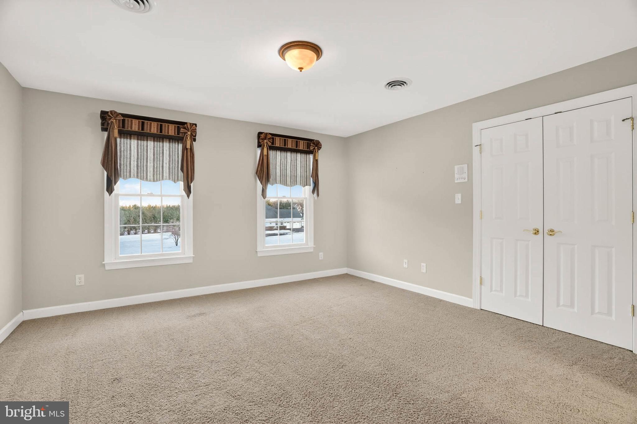 LITTLE CALEDONIA - Residential