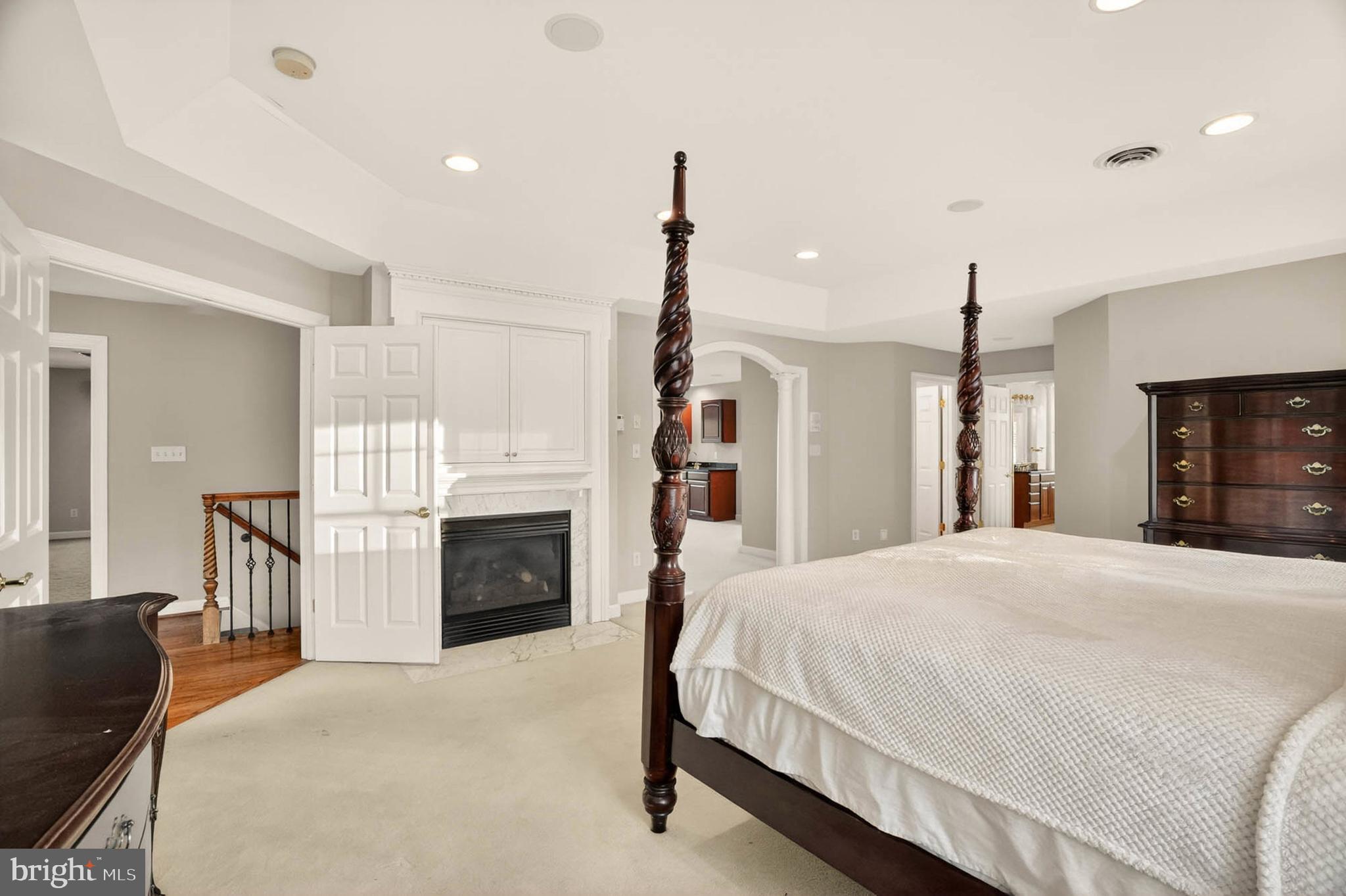 LITTLE CALEDONIA - Residential