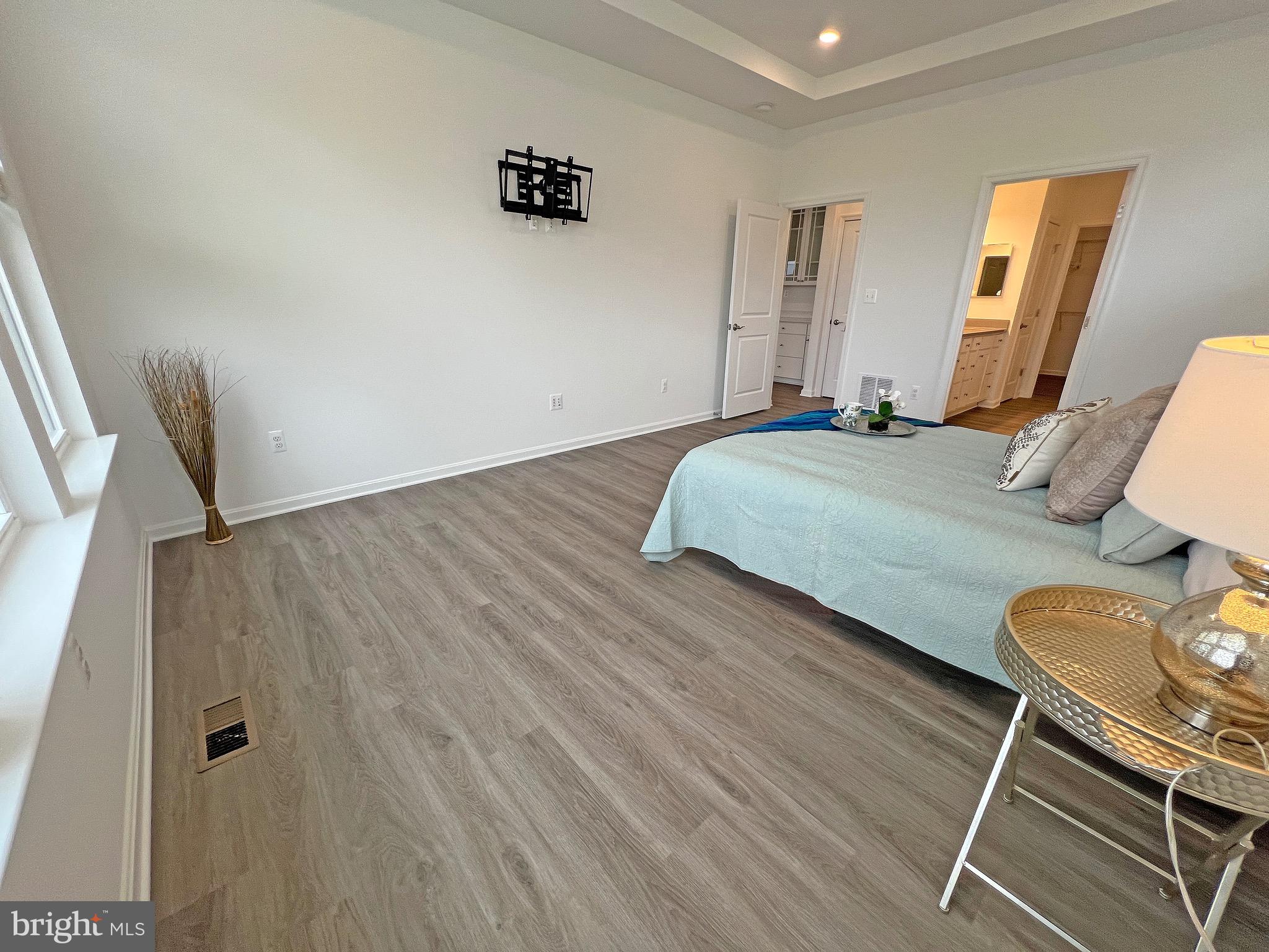 FOUR SEASONS AT BAYMONT FARMS - Residential