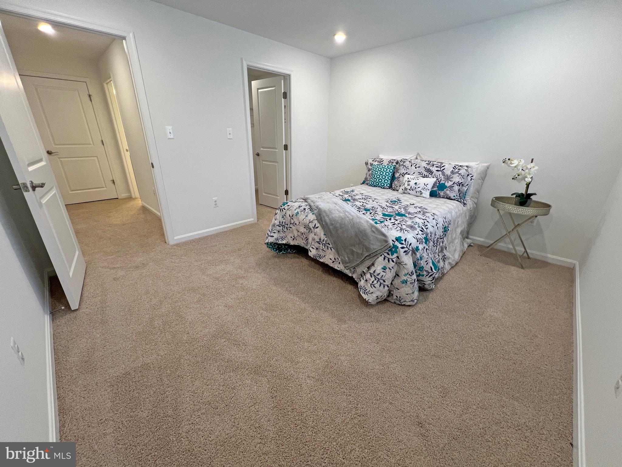 FOUR SEASONS AT BAYMONT FARMS - Residential