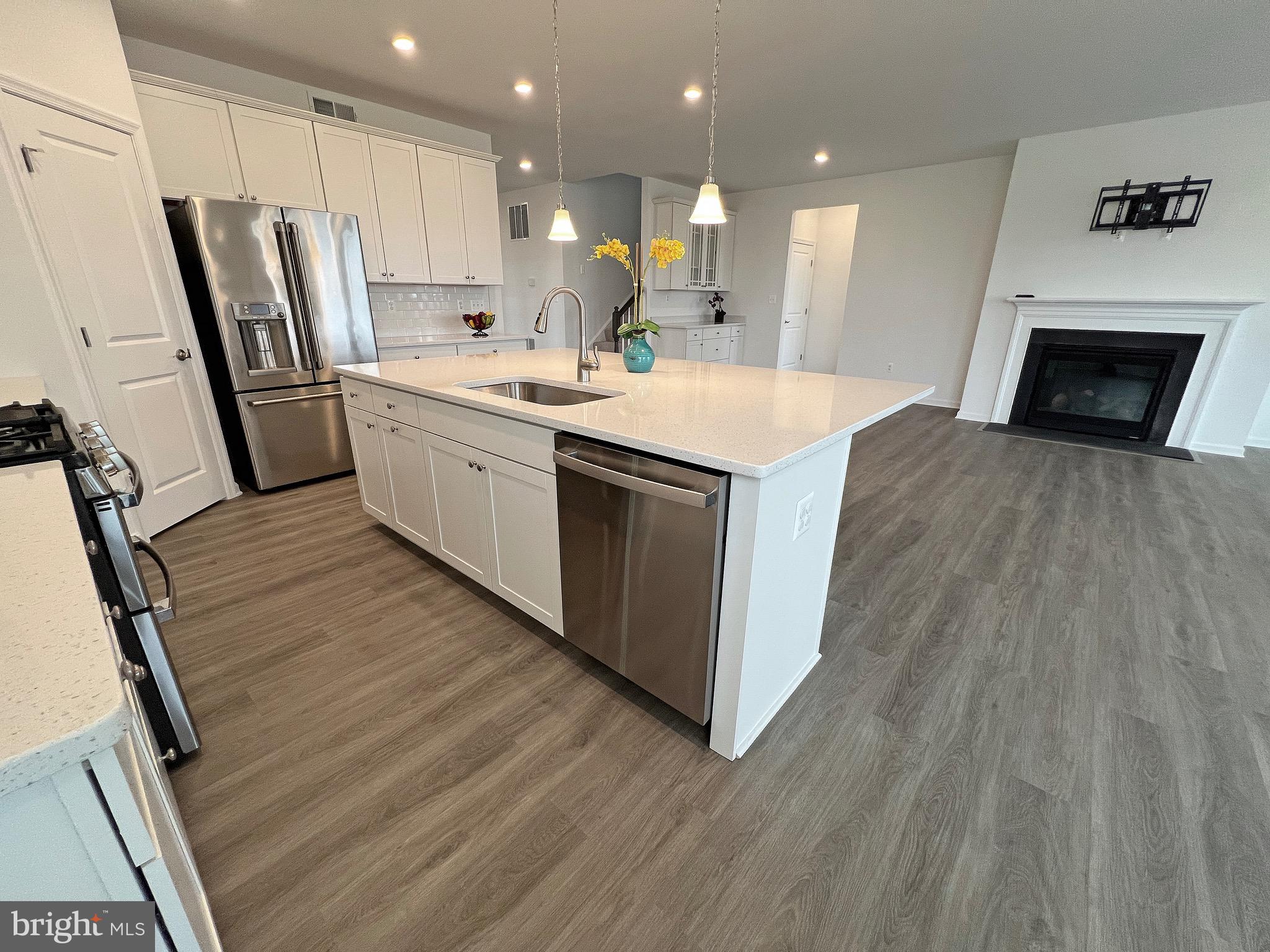 114 AUSTRIAN PINE COURT