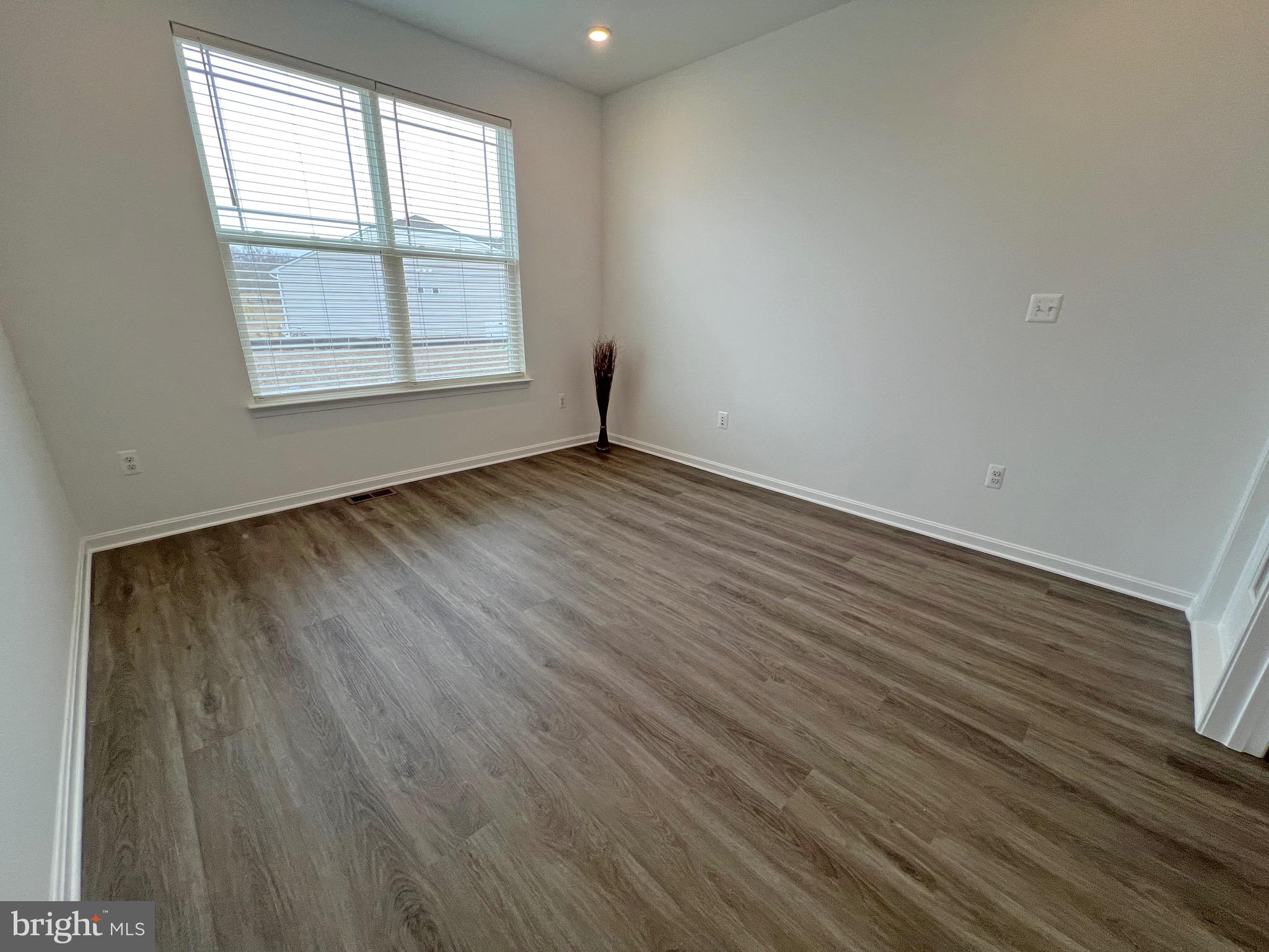 FOUR SEASONS AT BAYMONT FARMS - Residential