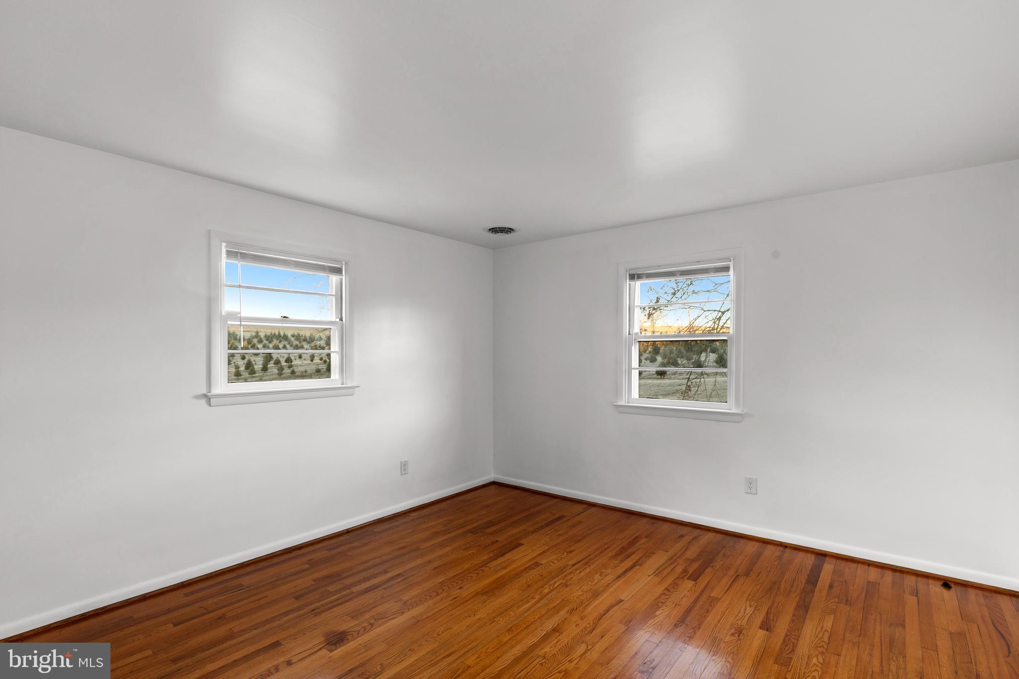 MILLERSVILLE - Residential