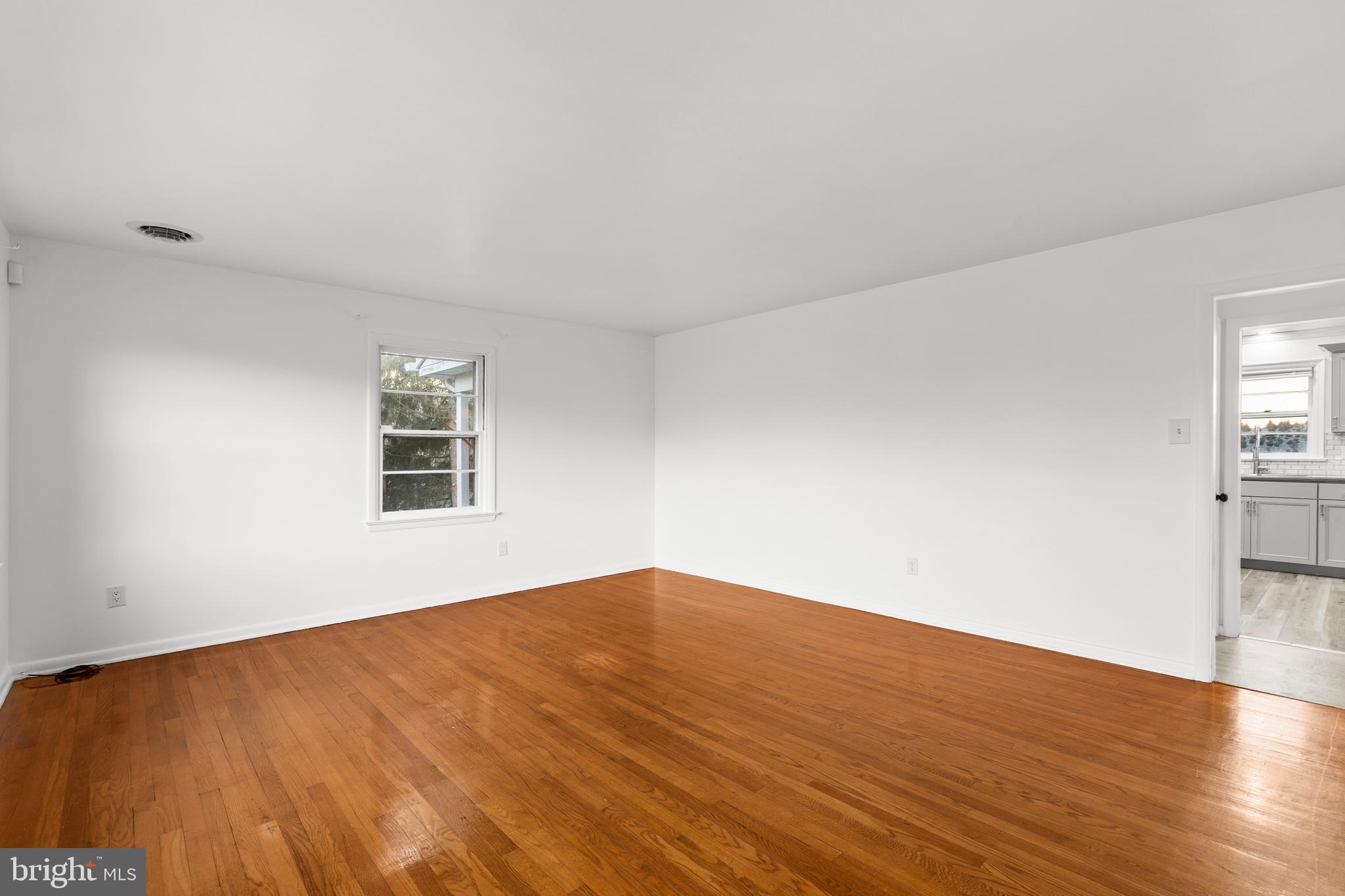 MILLERSVILLE - Residential