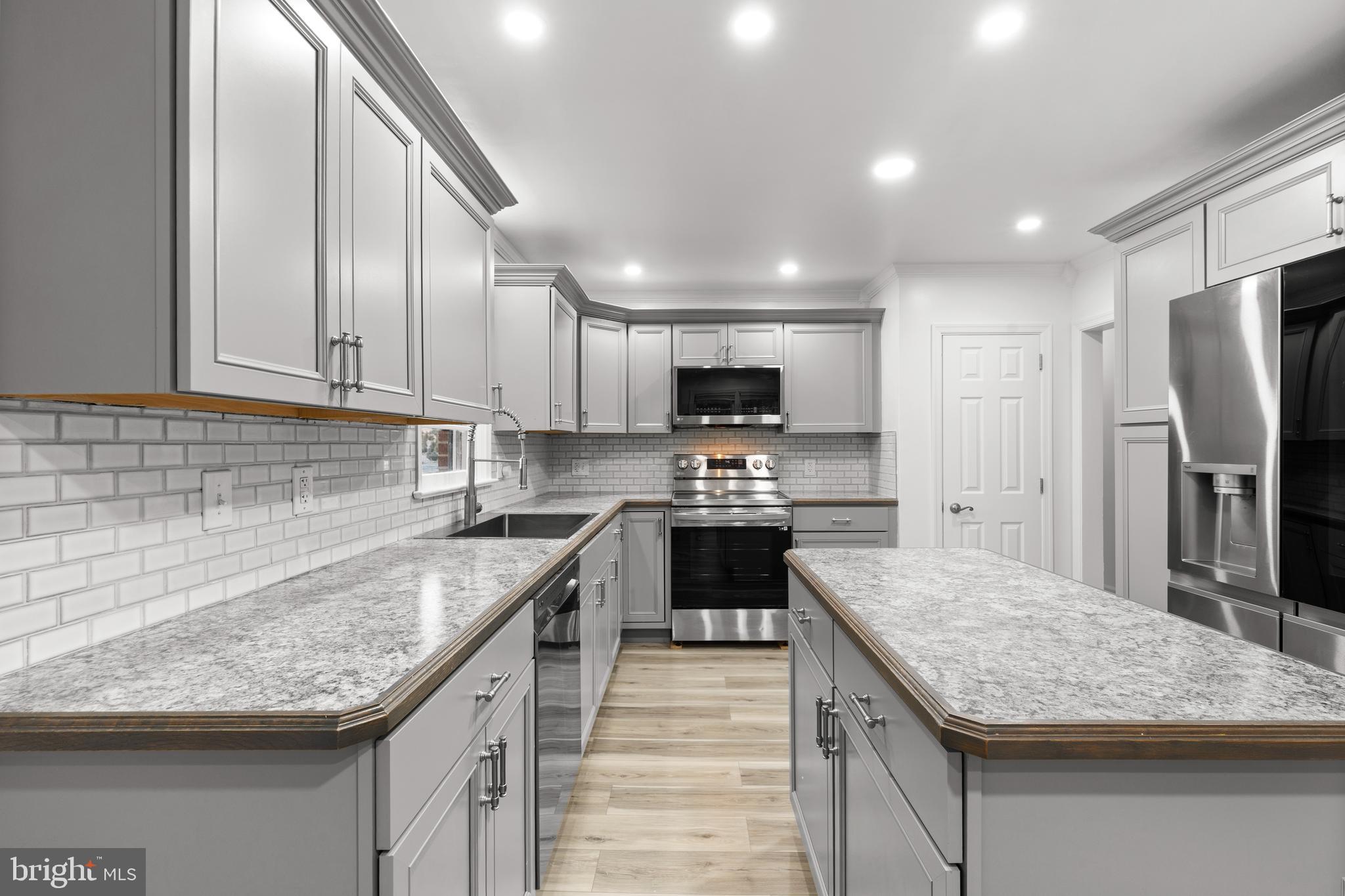 MILLERSVILLE - Residential